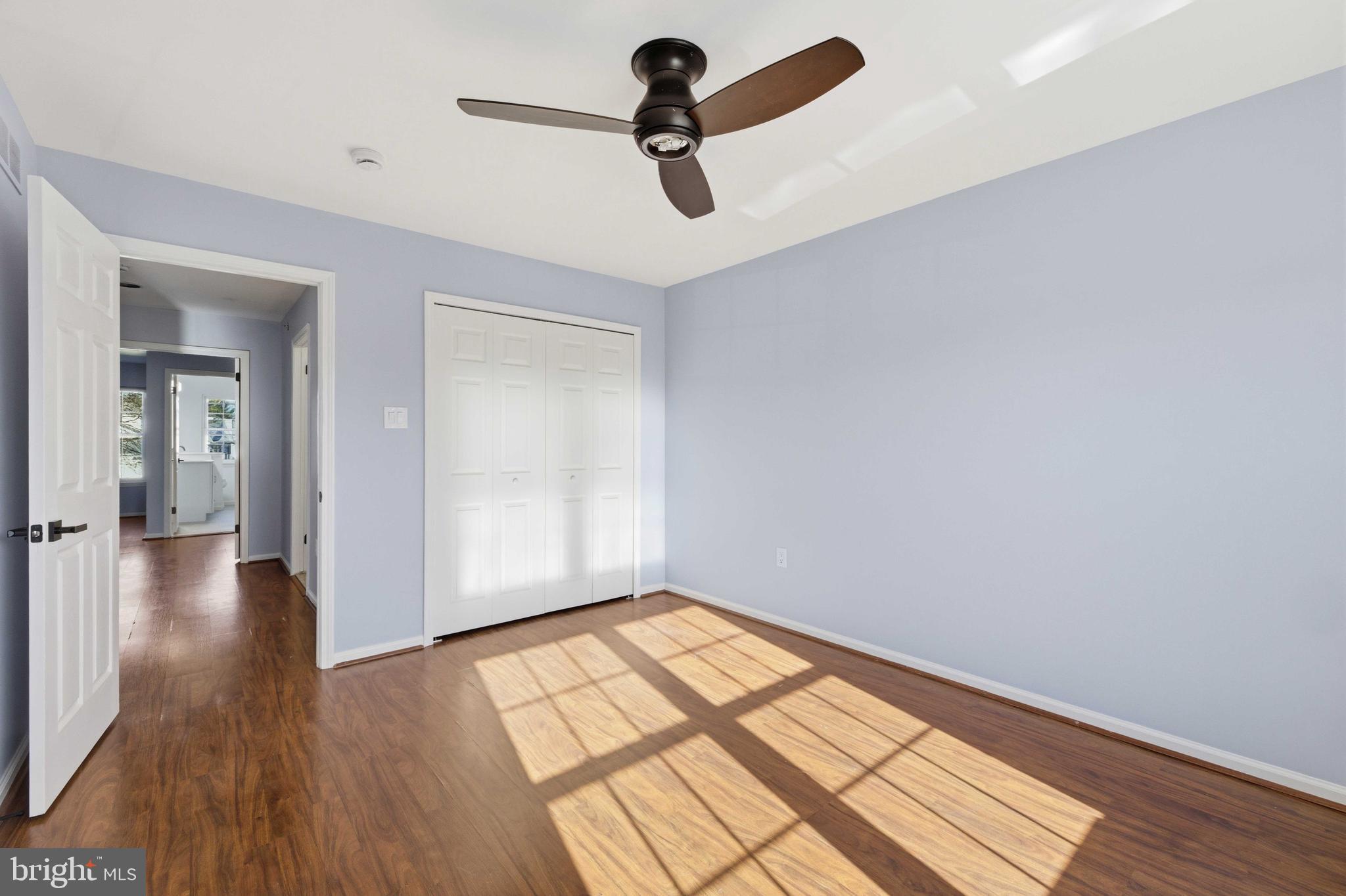 COUNTRY CROSSING - Residential