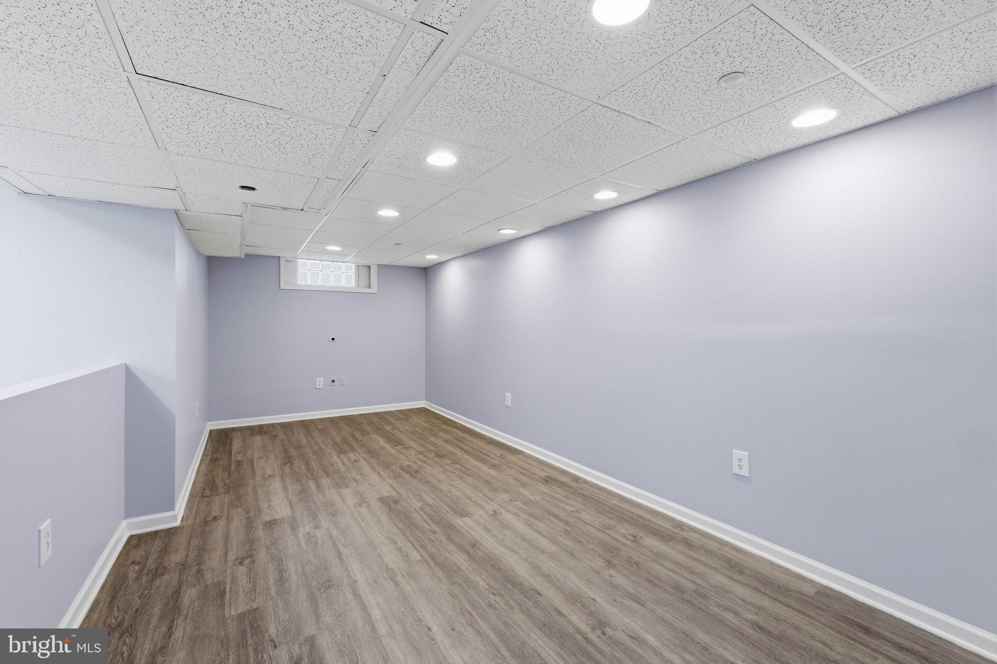 COUNTRY CROSSING - Residential