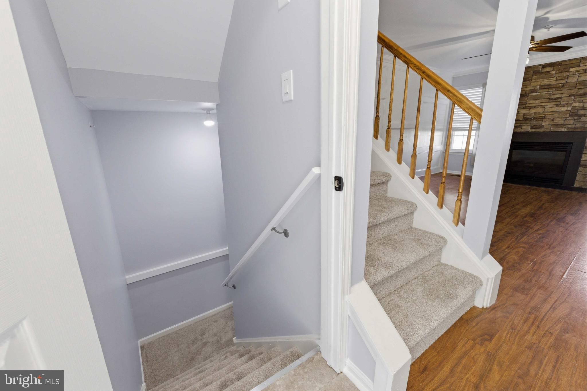 COUNTRY CROSSING - Residential