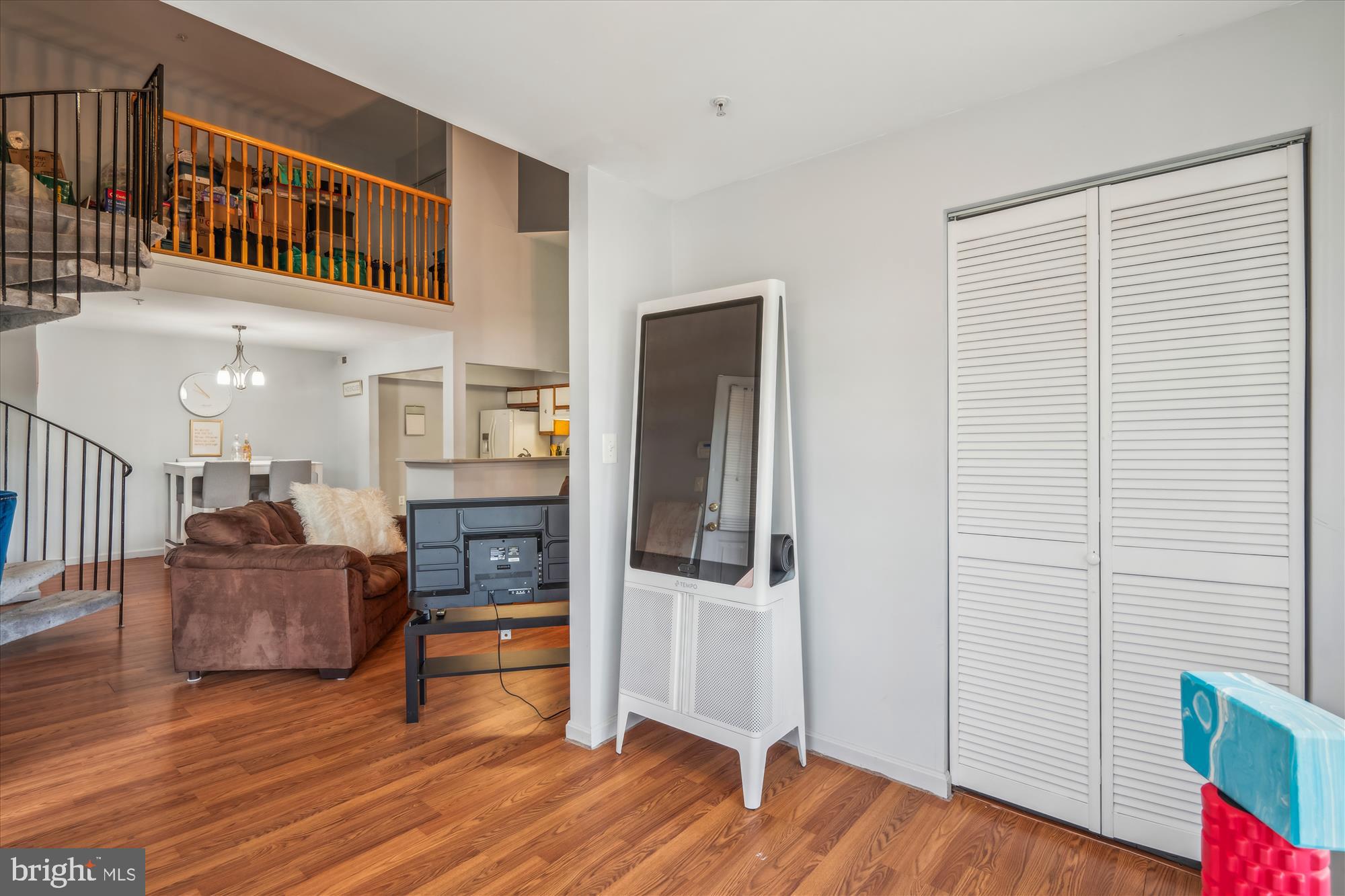 LIONS GATE - Residential