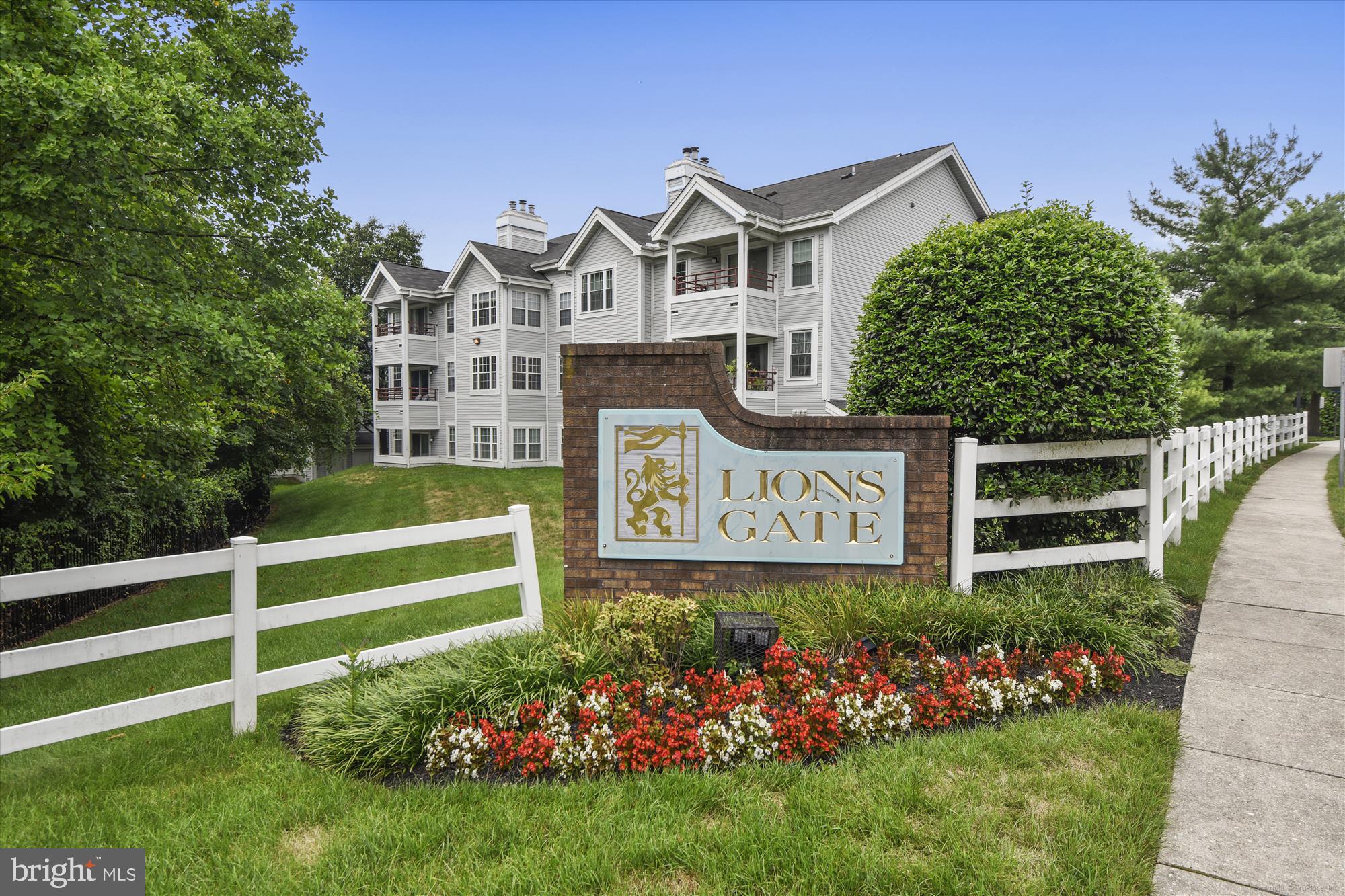 LIONS GATE - Residential