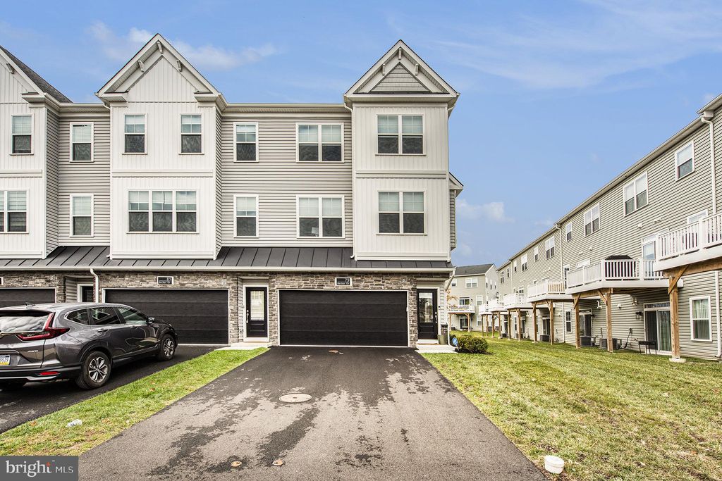 Photo of 79 Becker Drive, CHALFONT, PA 18914 (MLS # PABU2107290)