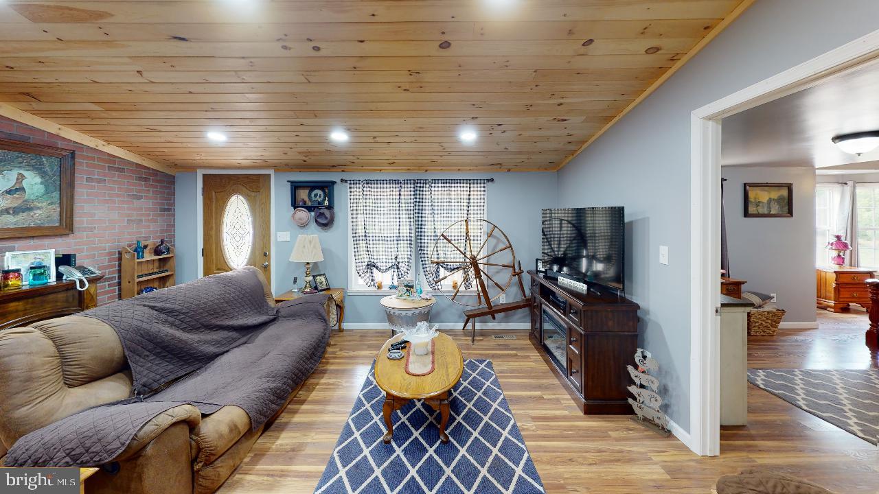 DEERBROOK MEADOWS - Residential