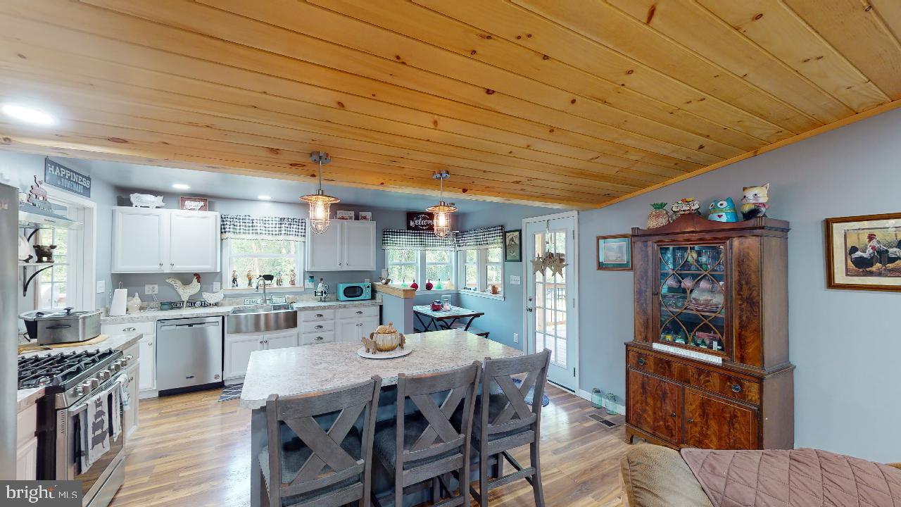 DEERBROOK MEADOWS - Residential