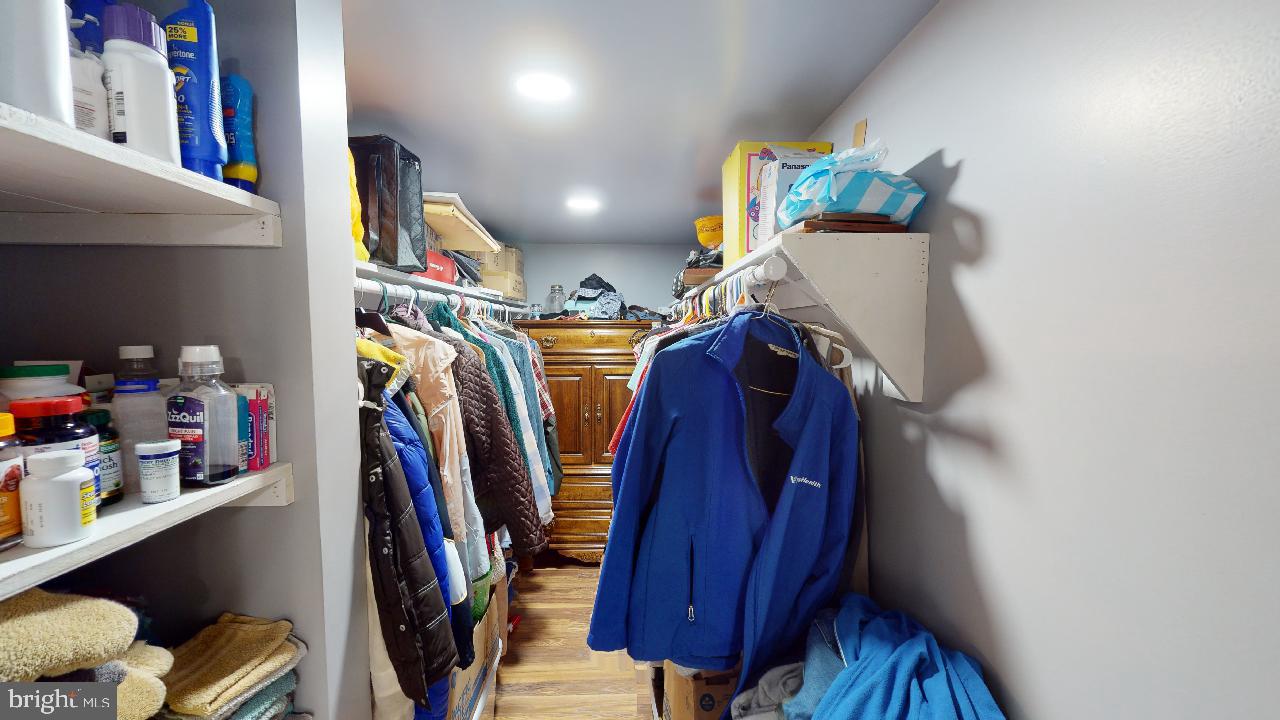 DEERBROOK MEADOWS - Residential