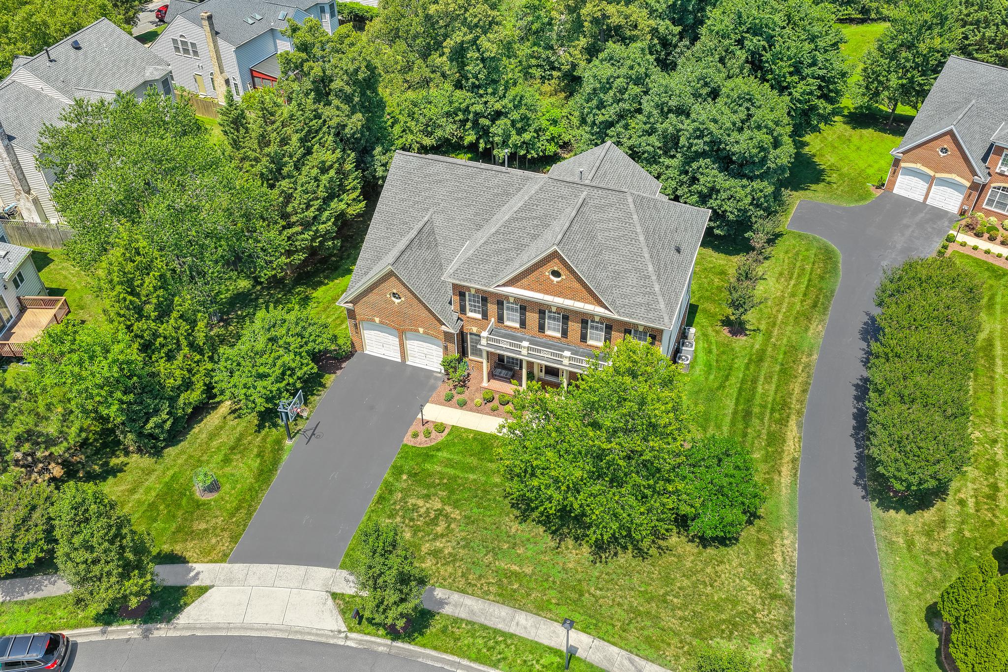 11105 WELLAND STREET