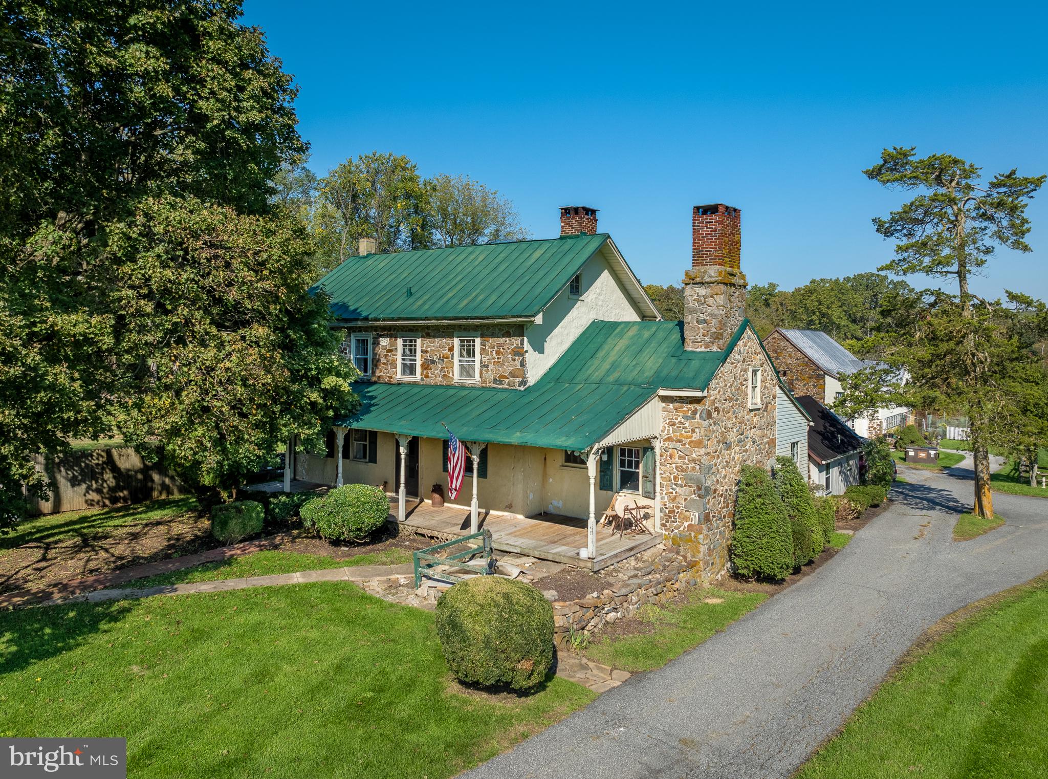 2543 RIDGE ROAD
