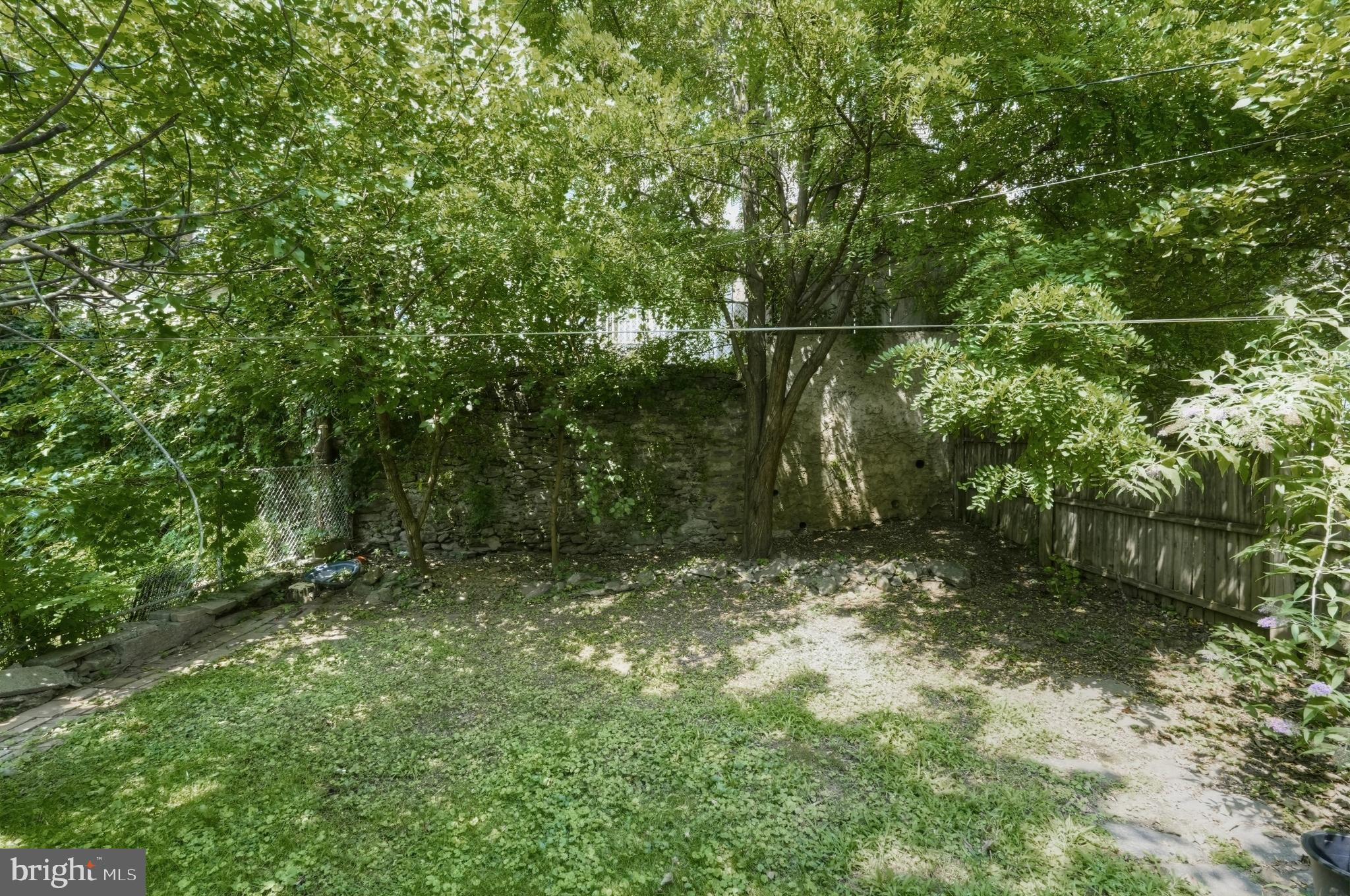 201 SUMAC STREET 2 FLR