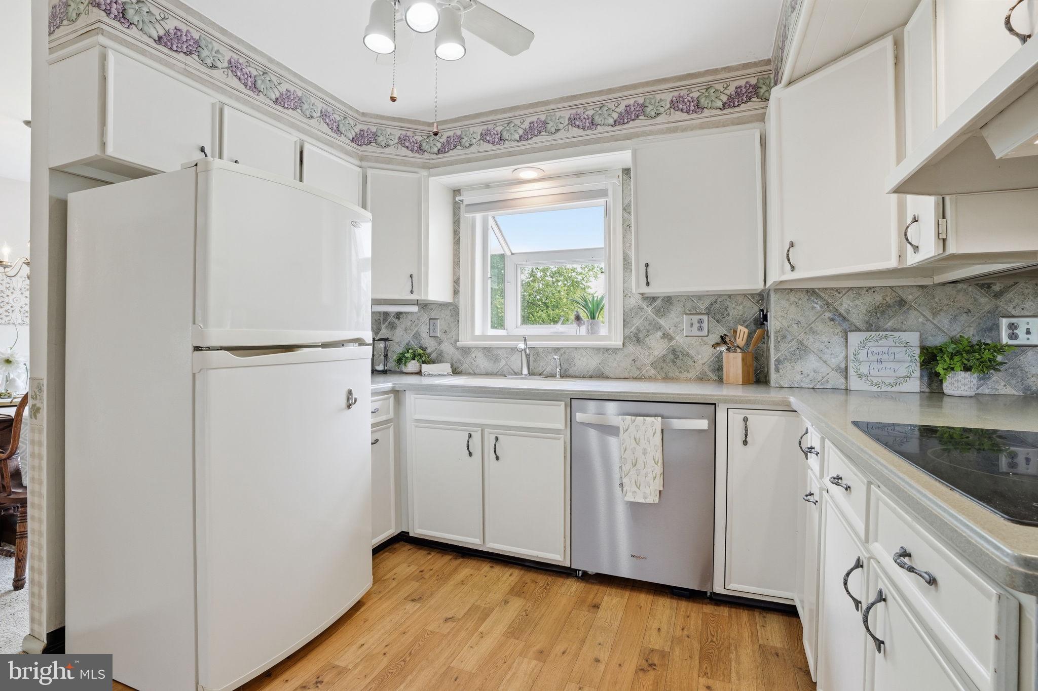 SALEM POINT - Residential