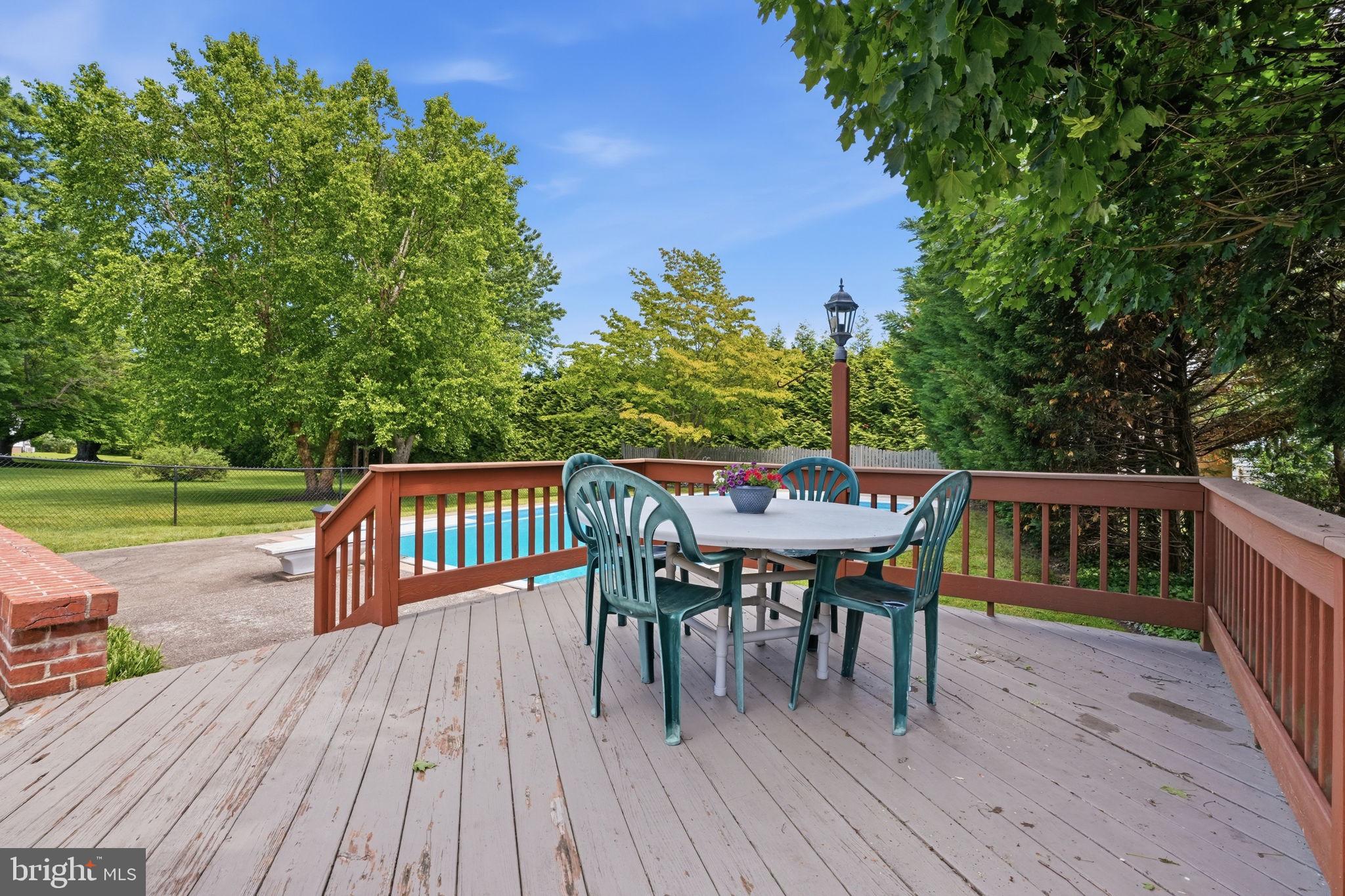 SALEM POINT - Residential