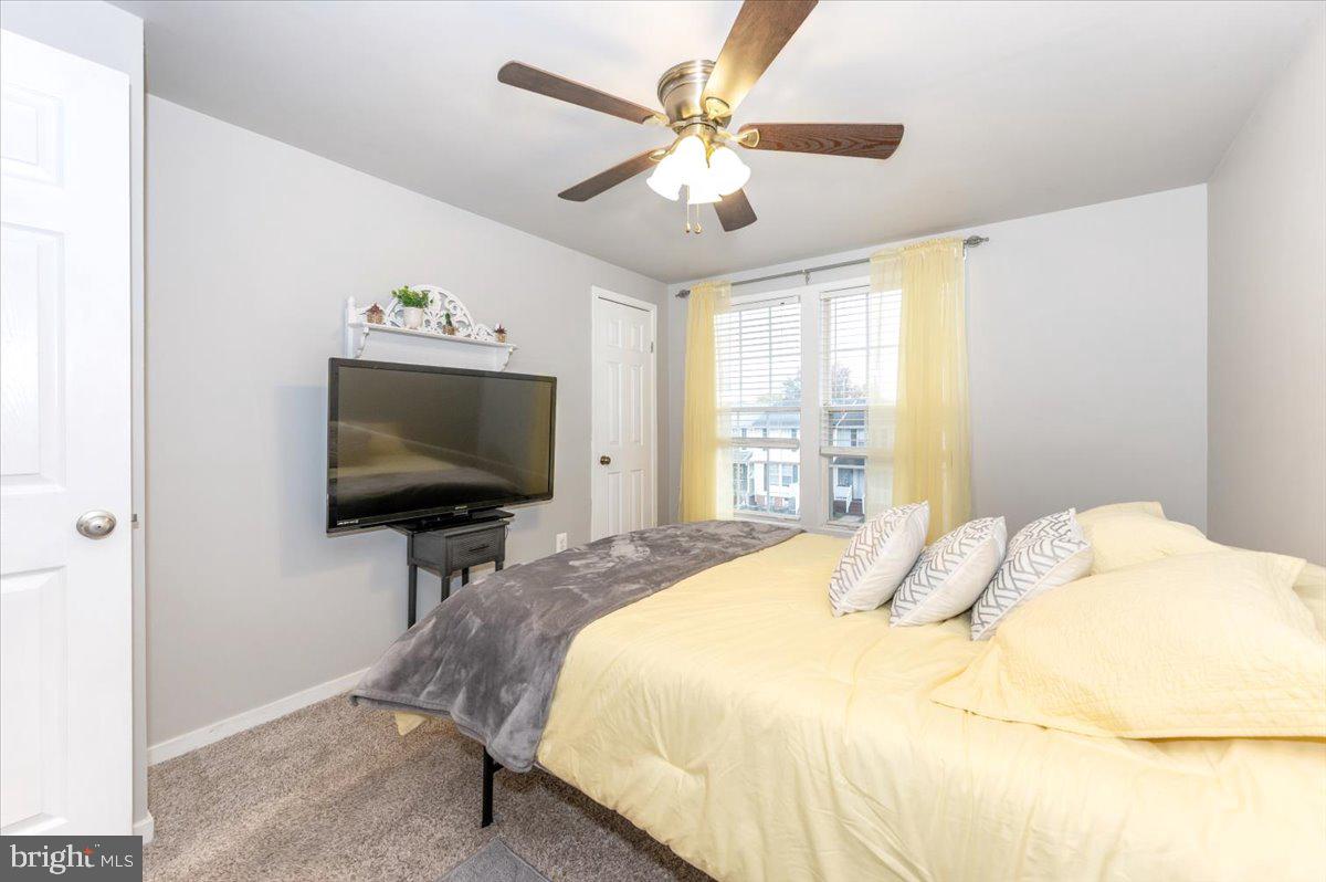 ROLLING MEADOWS - Residential