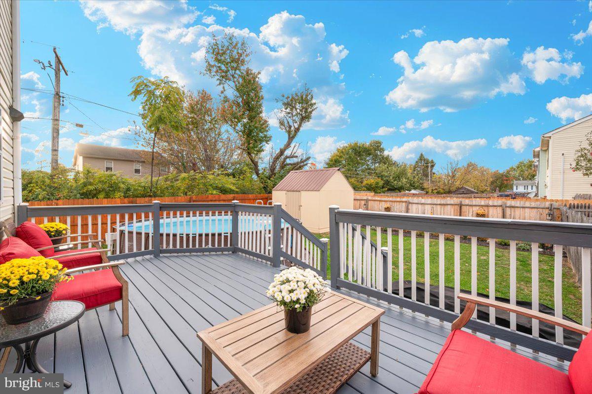 ROLLING MEADOWS - Residential