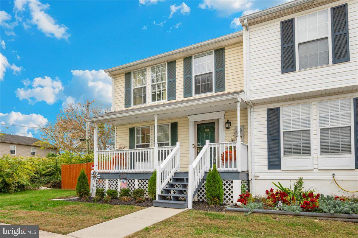 ROLLING MEADOWS - Residential