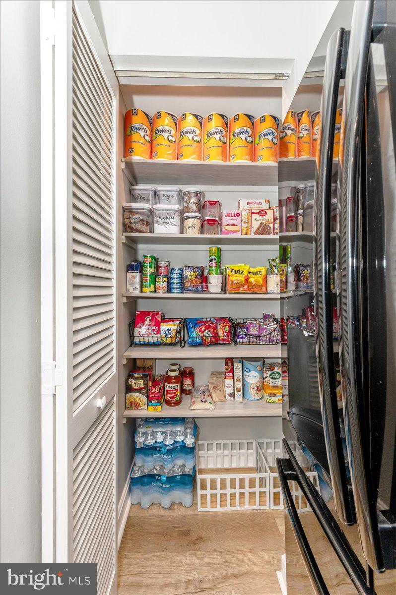 ROLLING MEADOWS - Residential