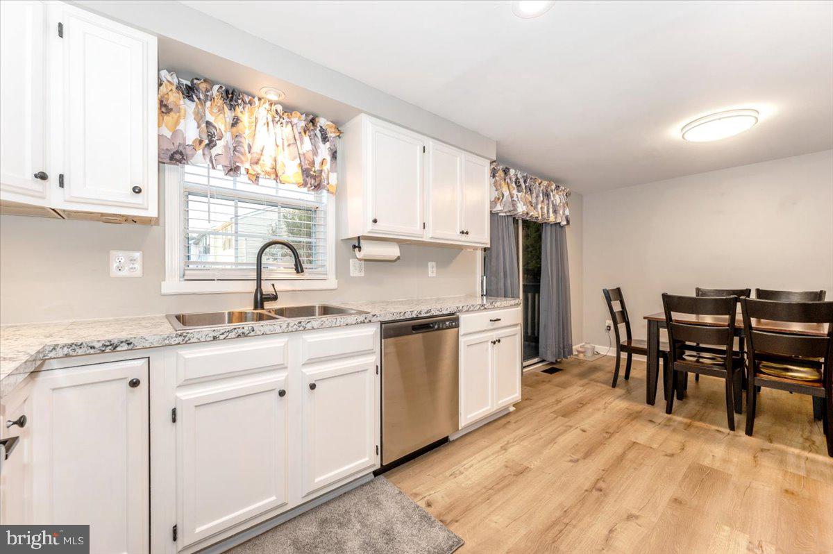 ROLLING MEADOWS - Residential