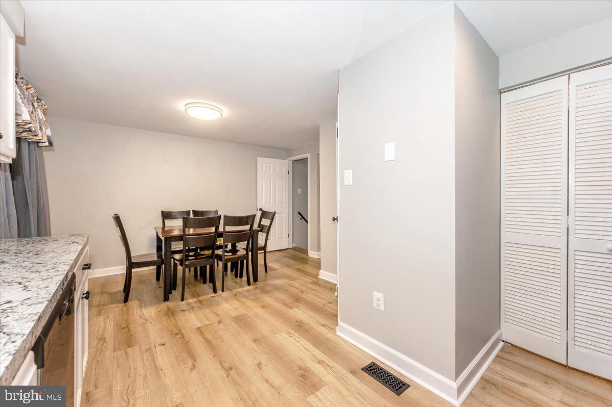 ROLLING MEADOWS - Residential