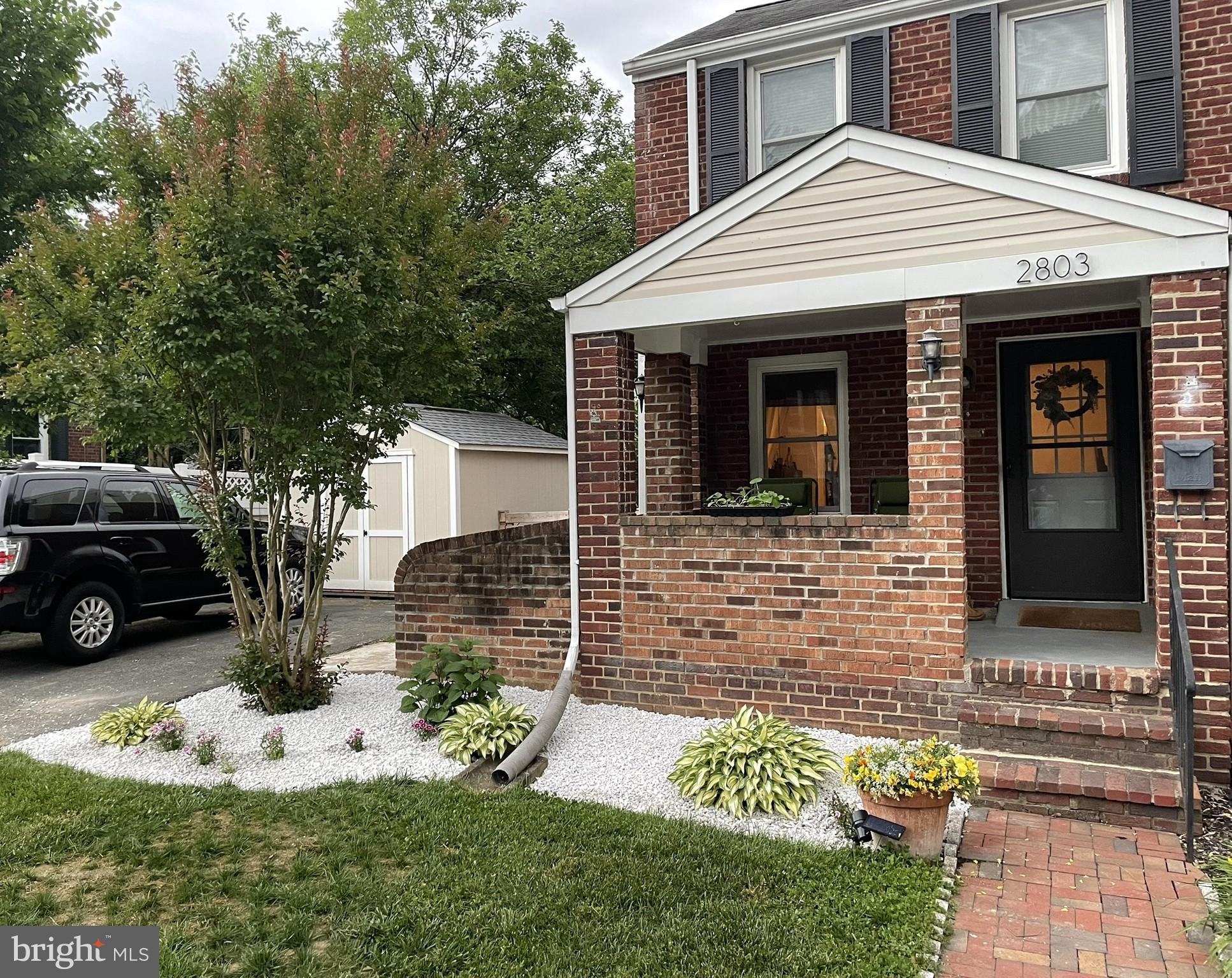 2803 ALBEMARLE DRIVE