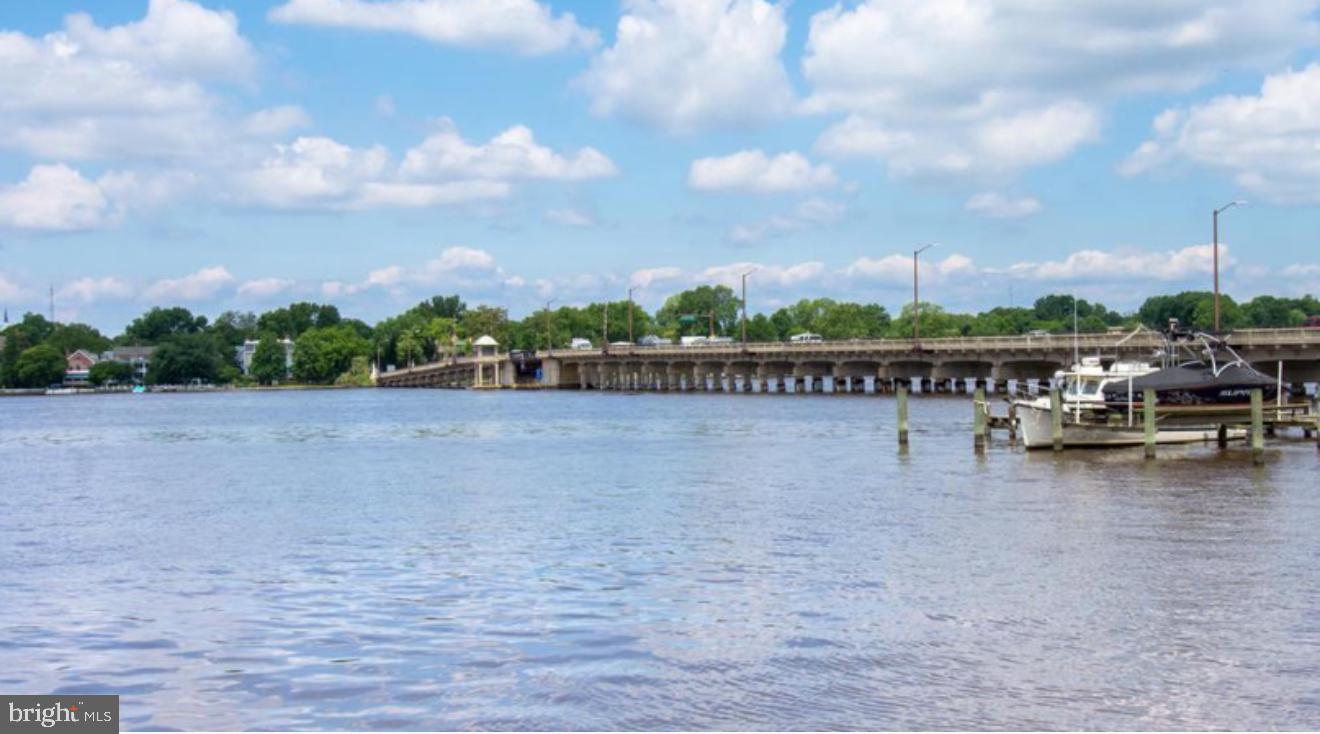 QUAKER ESTATES - Residential