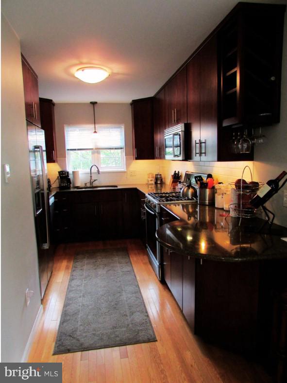 GOLDEN ORCHARDS - Residential