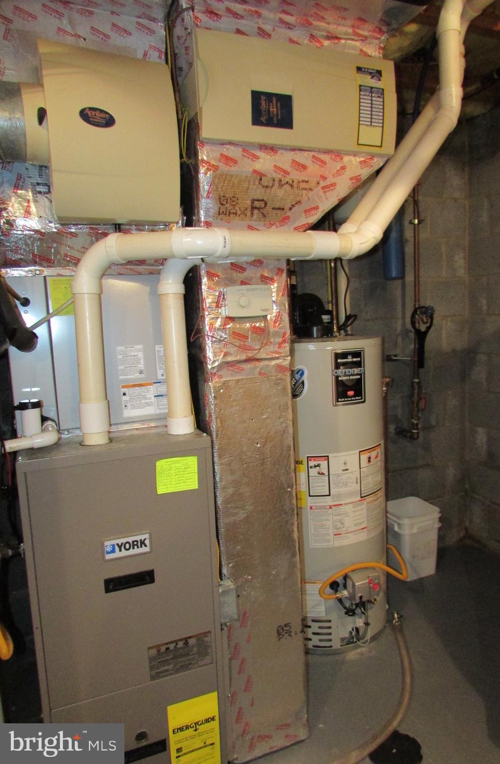 GOLDEN ORCHARDS - Residential