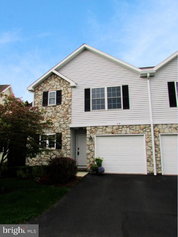 GOLDEN ORCHARDS - Residential