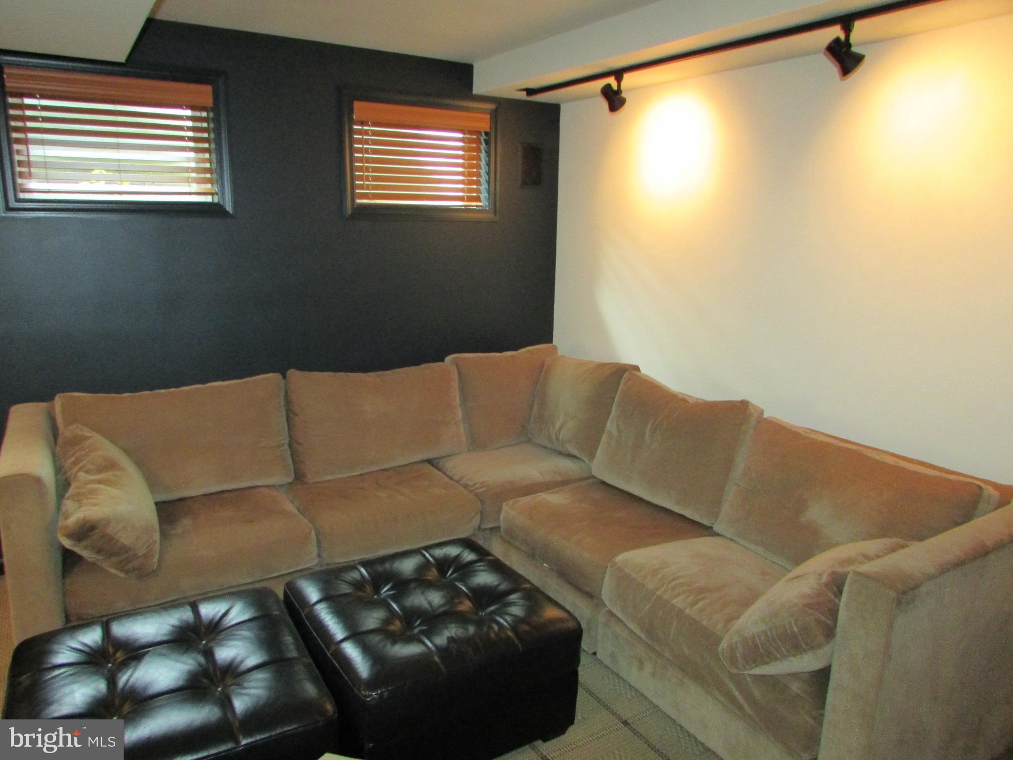 GOLDEN ORCHARDS - Residential