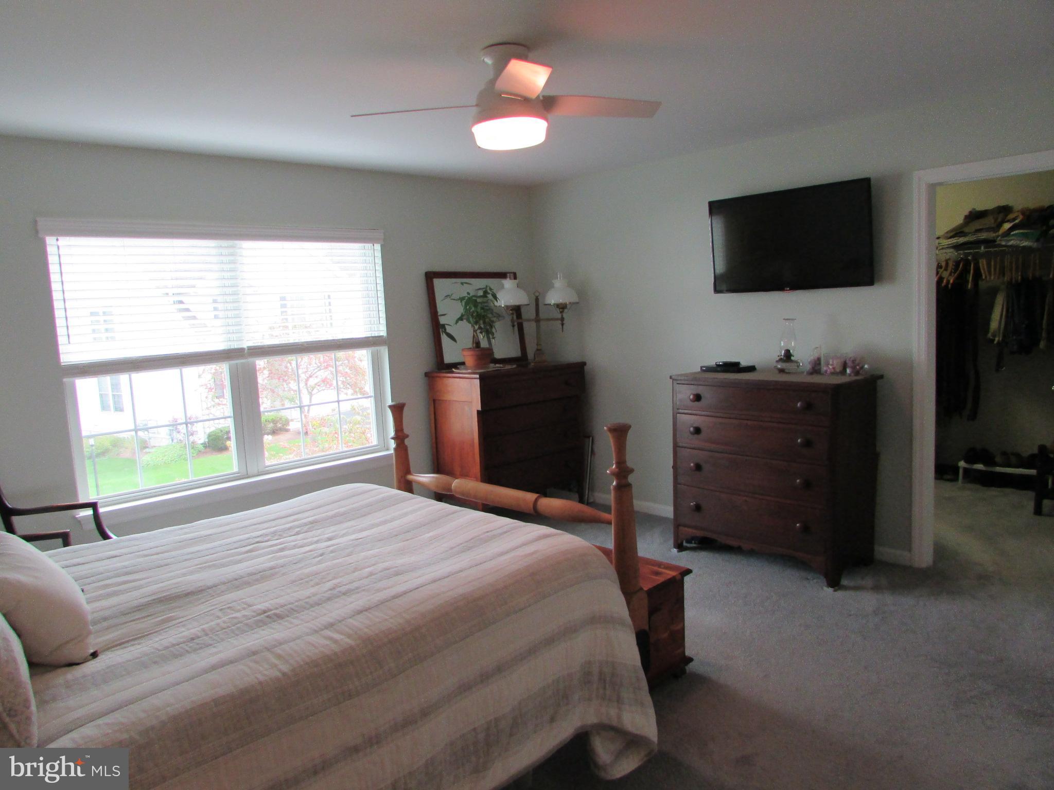 GOLDEN ORCHARDS - Residential