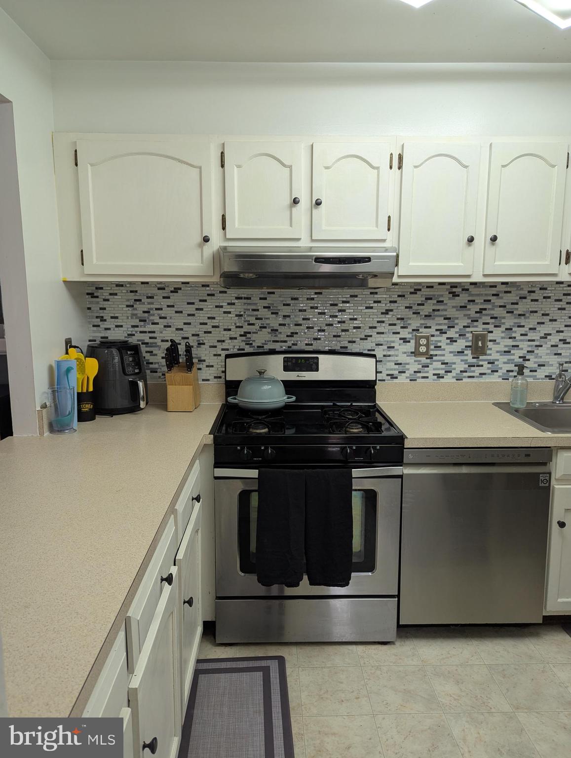 5940 COVE LANDING ROAD 304