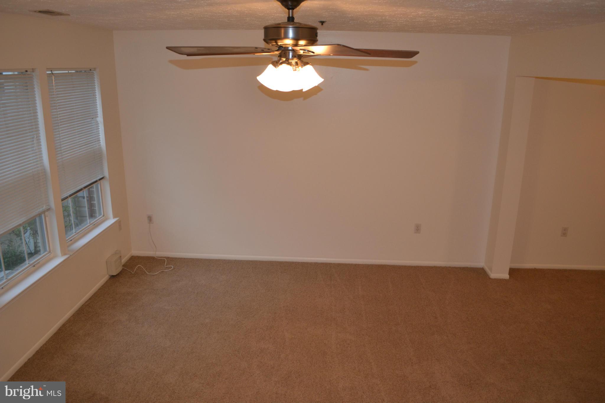 ST CHARLES SUB - DORCHESTER - Residential Lease