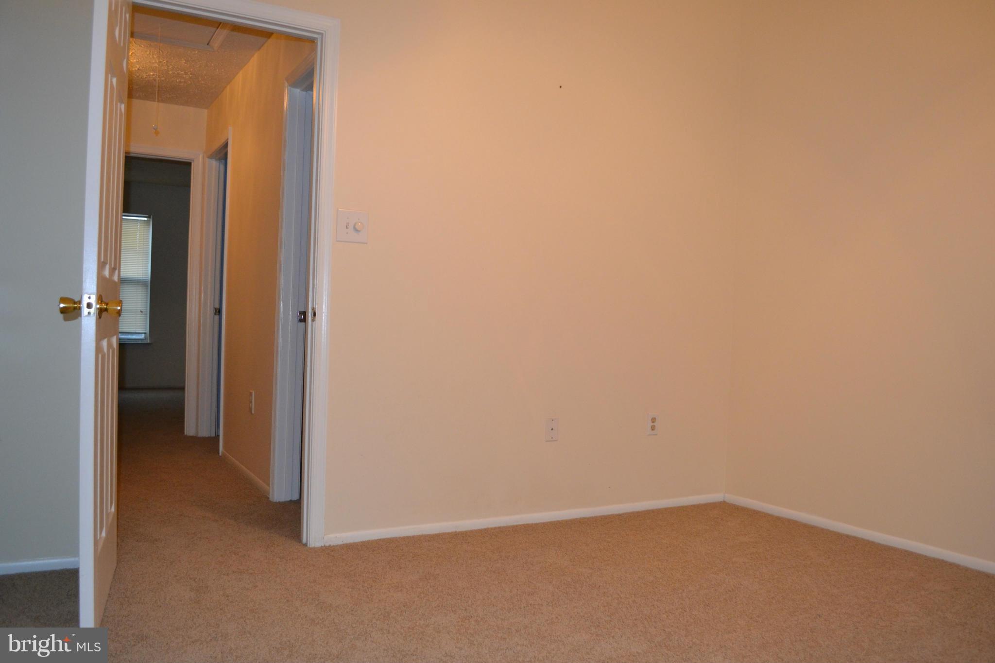 ST CHARLES SUB - DORCHESTER - Residential Lease