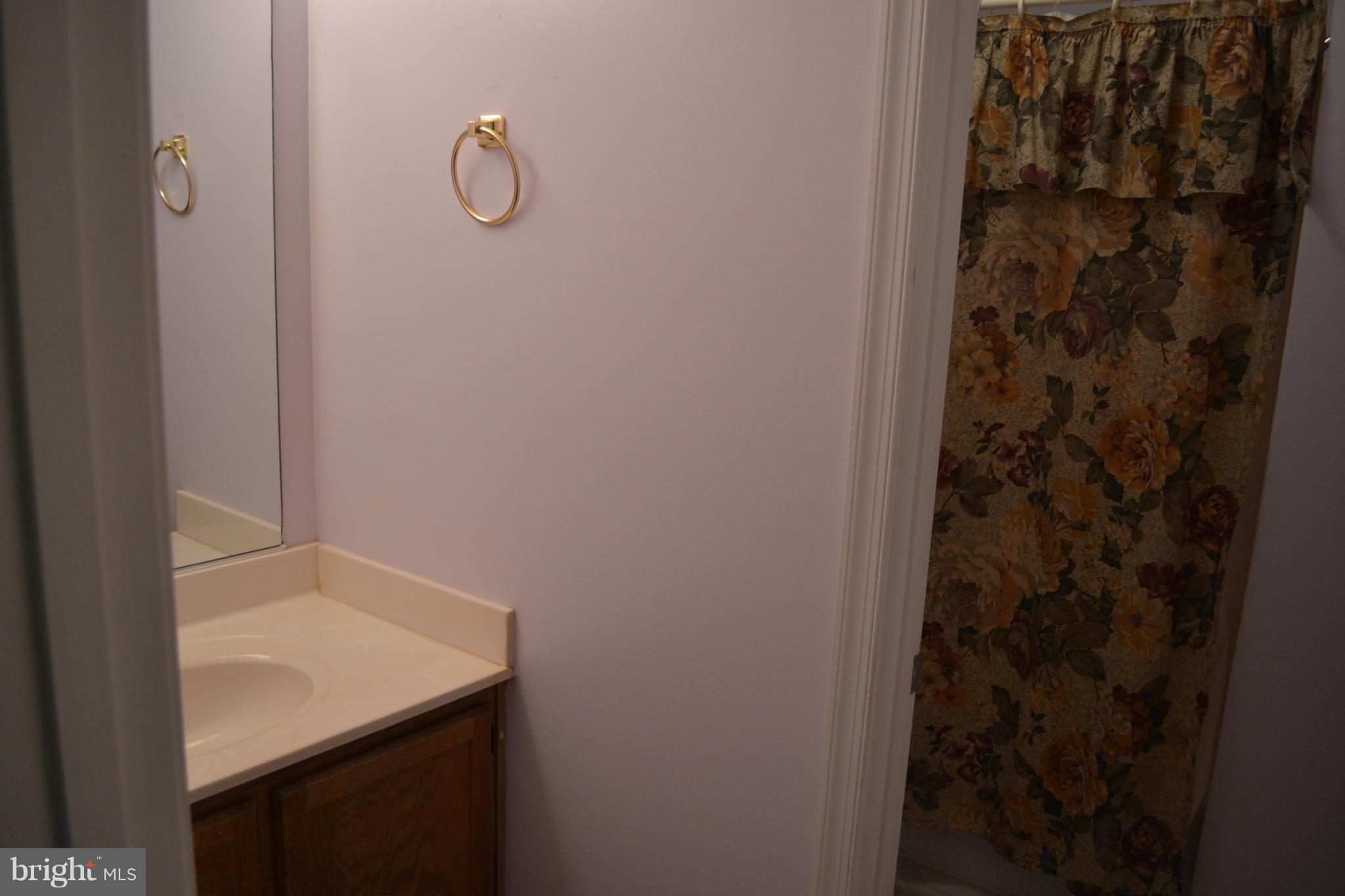 ST CHARLES SUB - DORCHESTER - Residential Lease