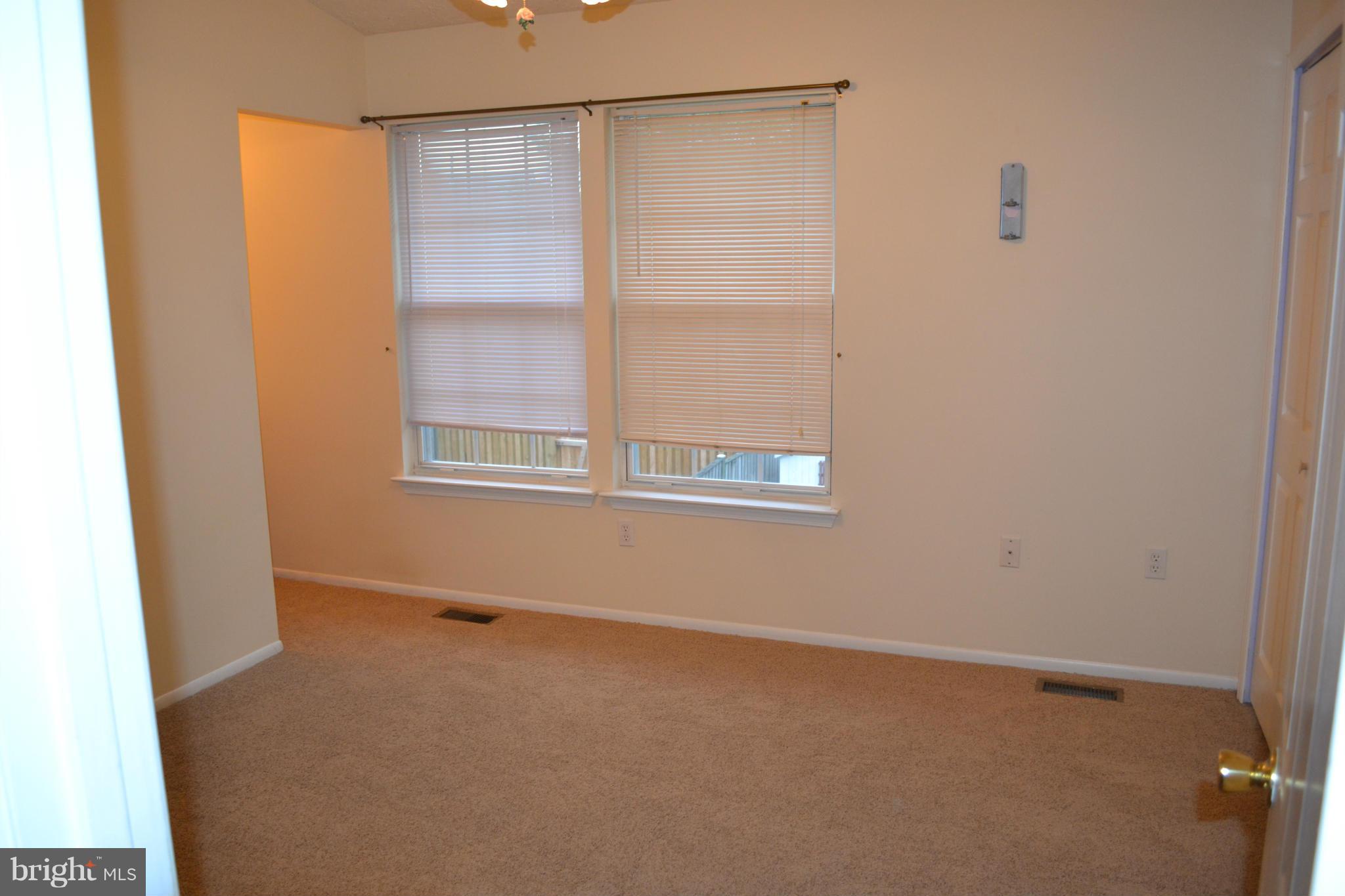ST CHARLES SUB - DORCHESTER - Residential Lease