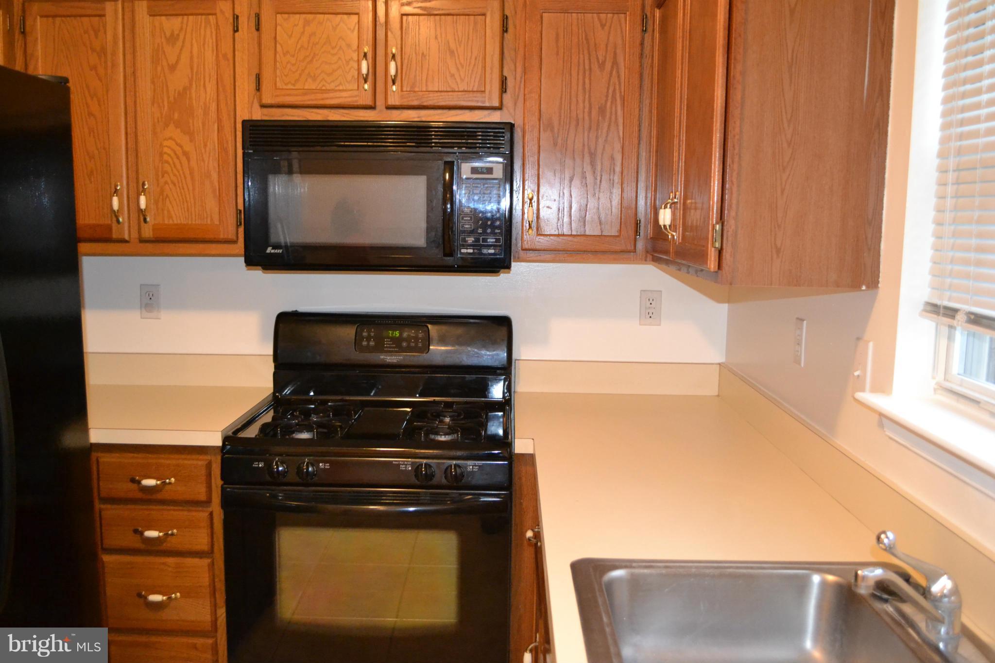 ST CHARLES SUB - DORCHESTER - Residential Lease