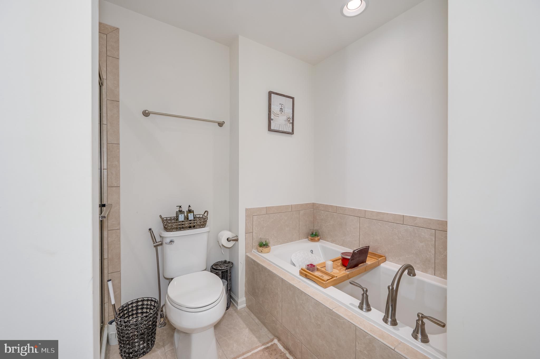 BRIAR RUN - Residential