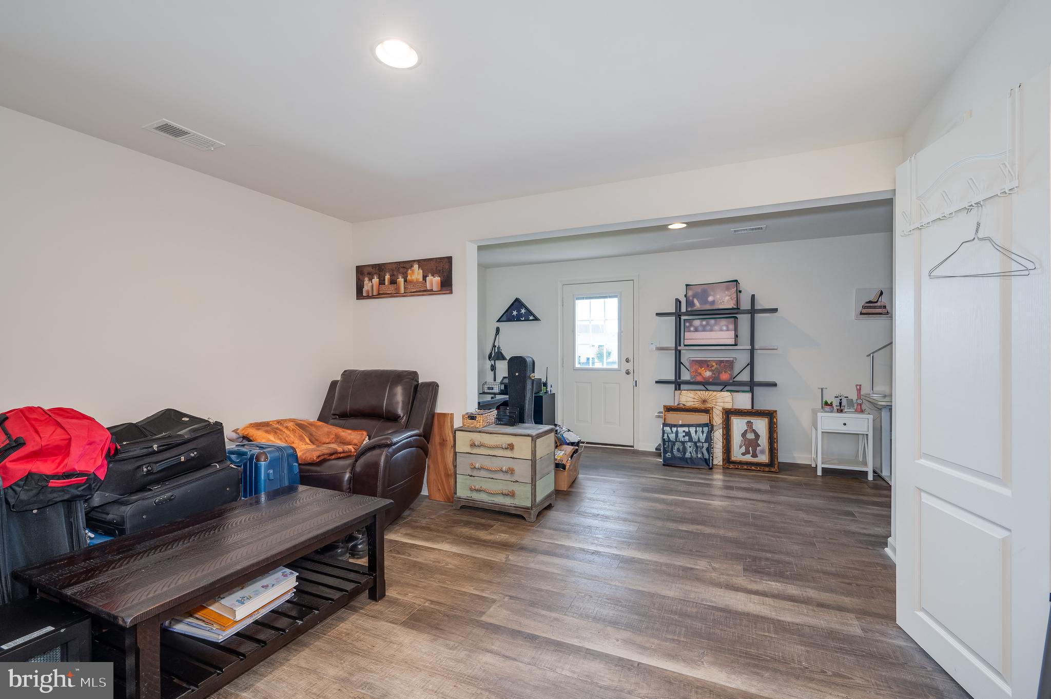 BRIAR RUN - Residential