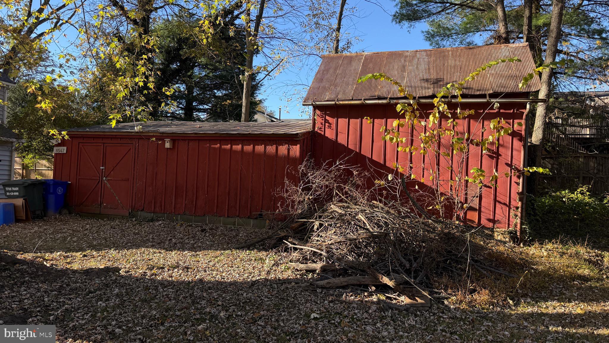 FLOWER HILL - Residential