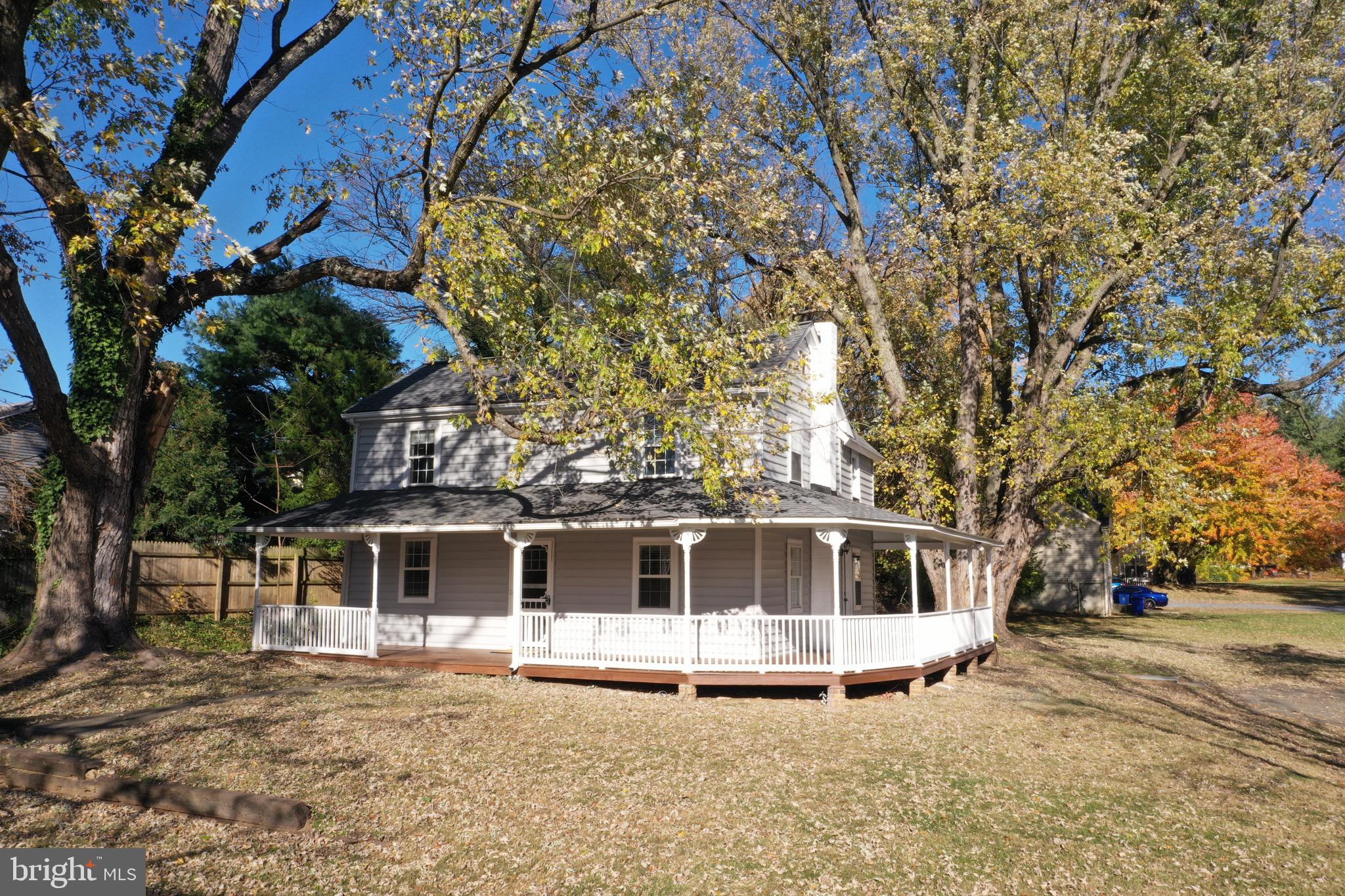 FLOWER HILL - Residential