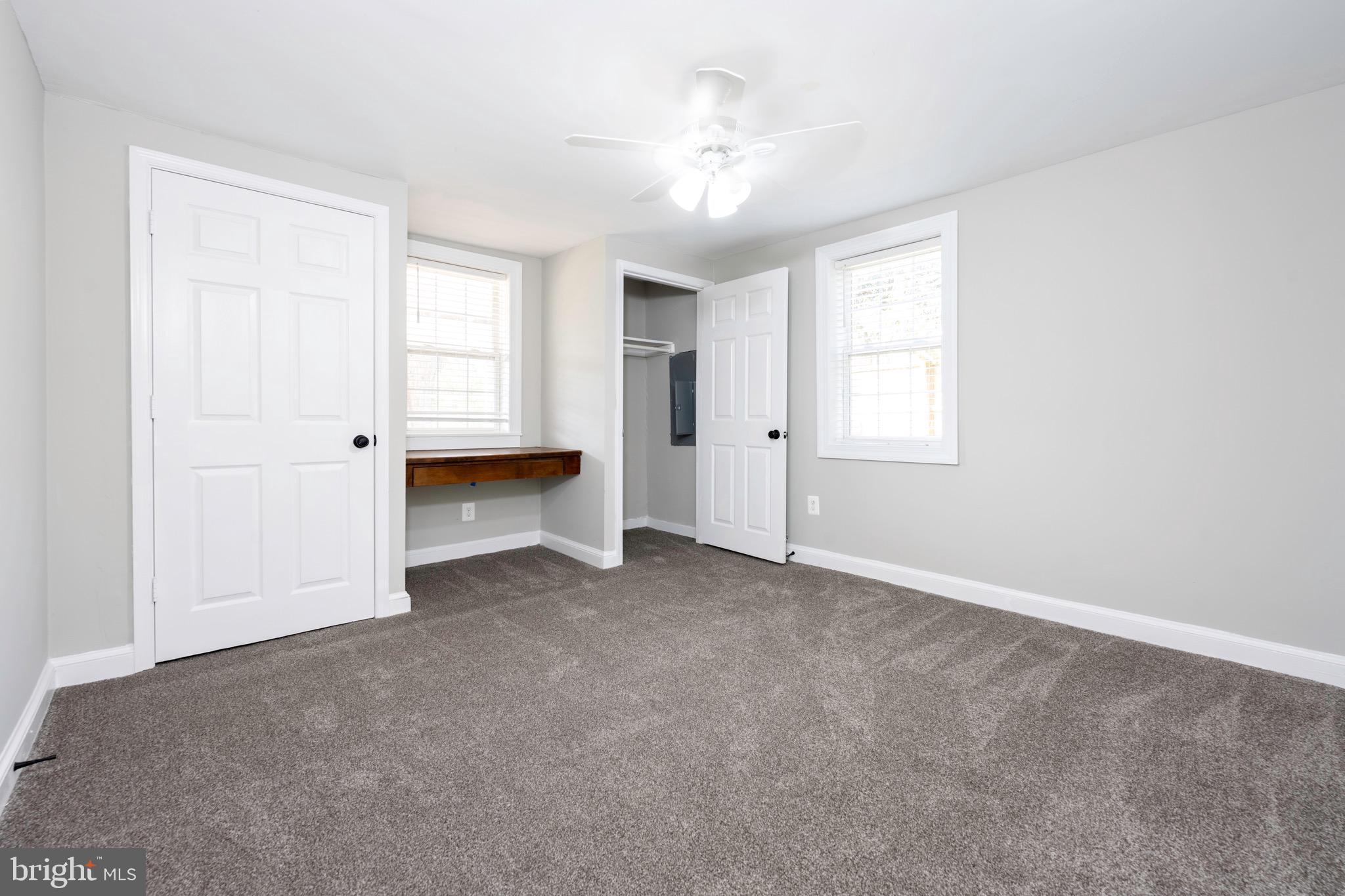 FLOWER HILL - Residential