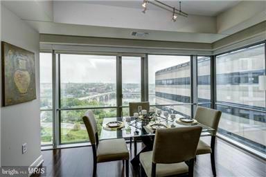 THE WATERVIEW - Residential Lease