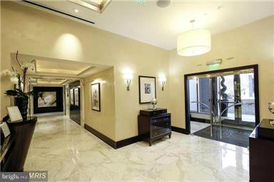 THE WATERVIEW - Residential Lease