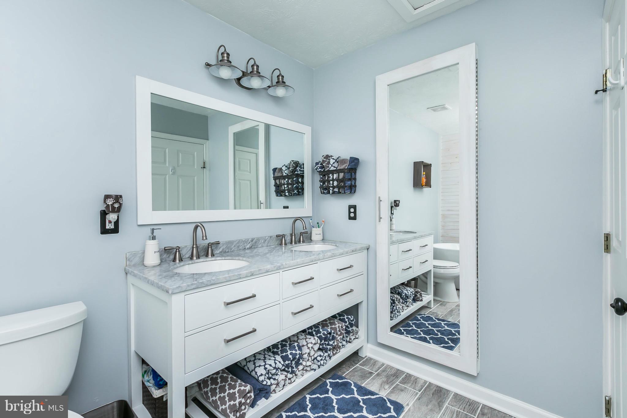 CASTLE STONE AT WHITE MARSH - Residential