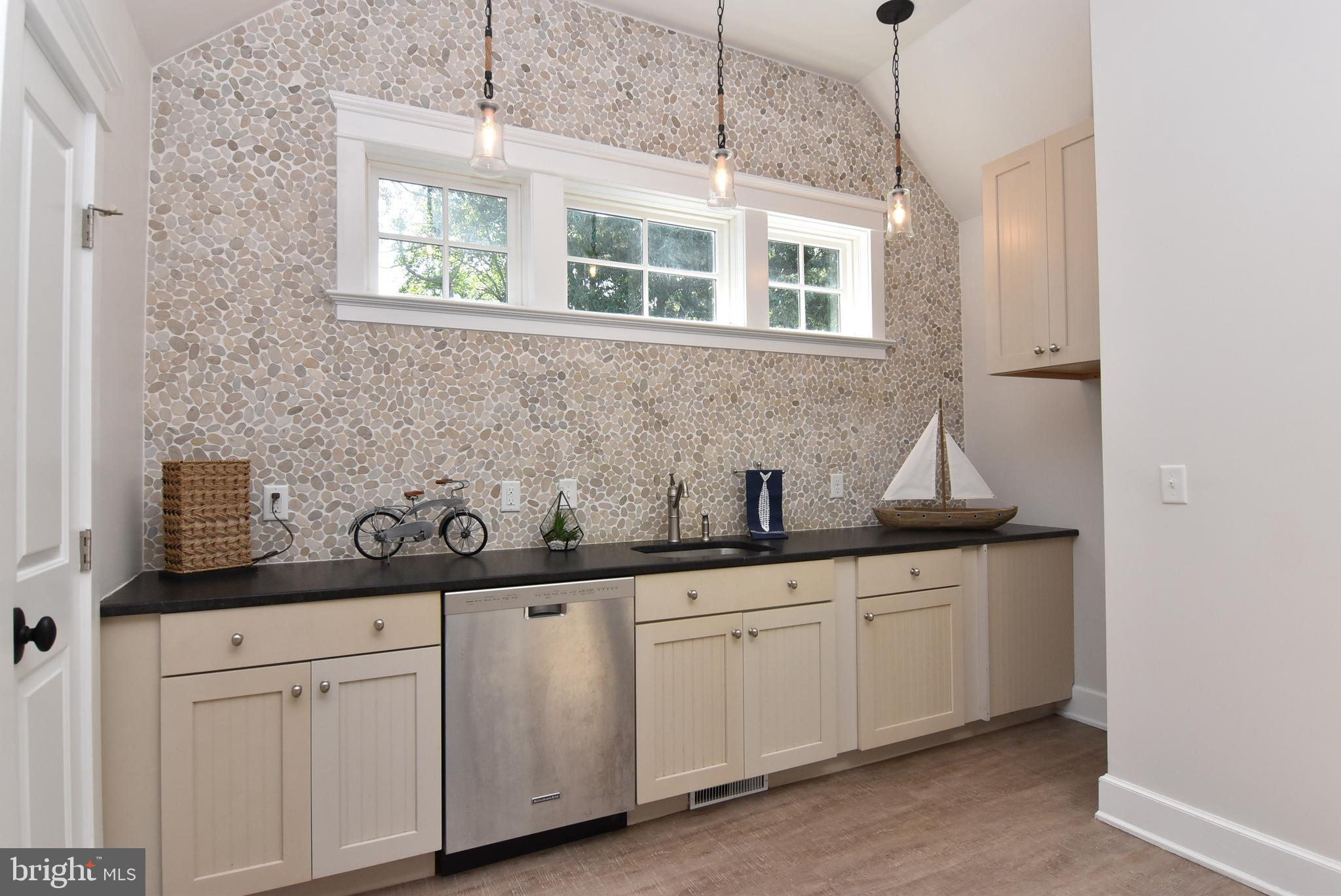 HAWKSEYE - Residential