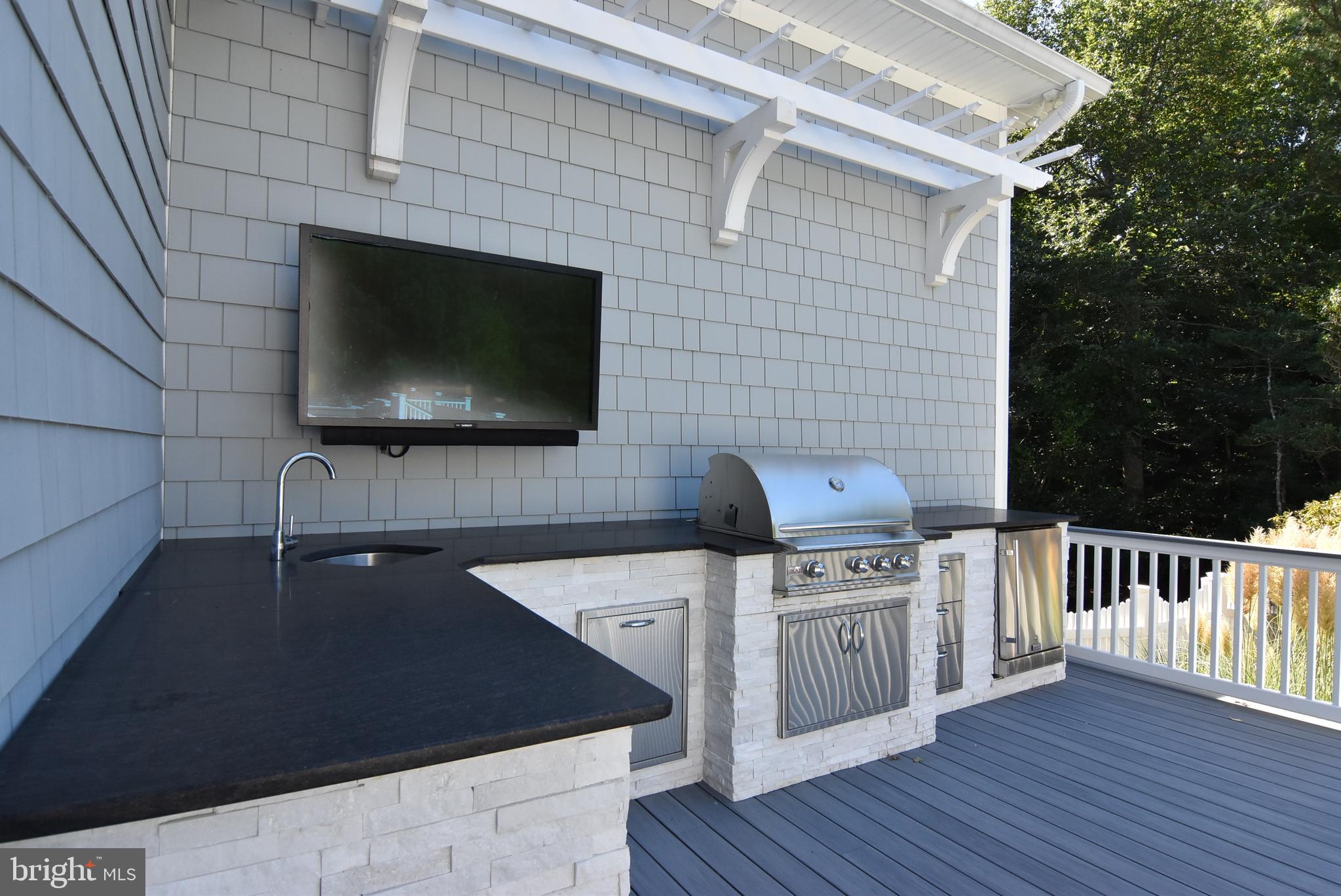 HAWKSEYE - Residential