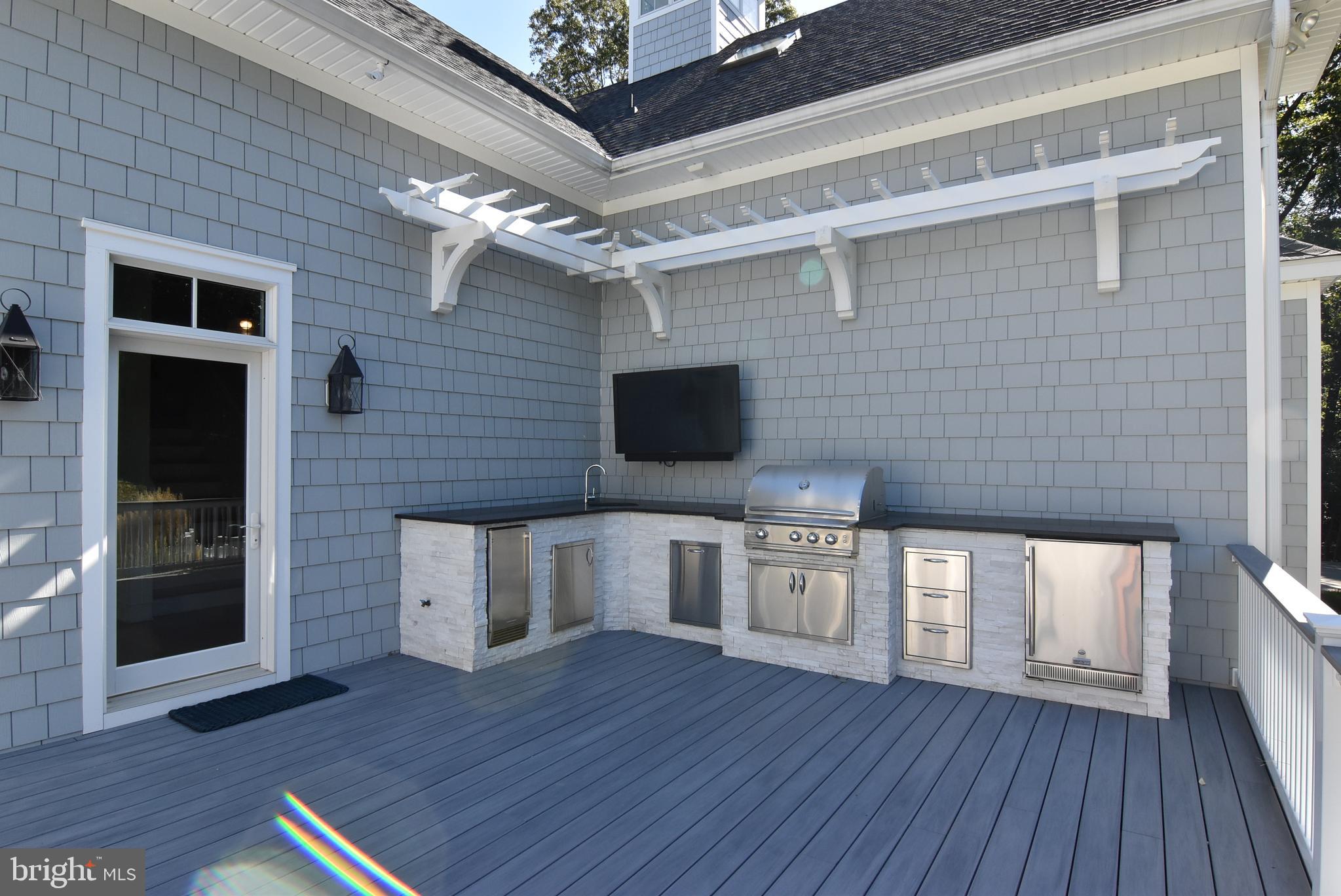 HAWKSEYE - Residential