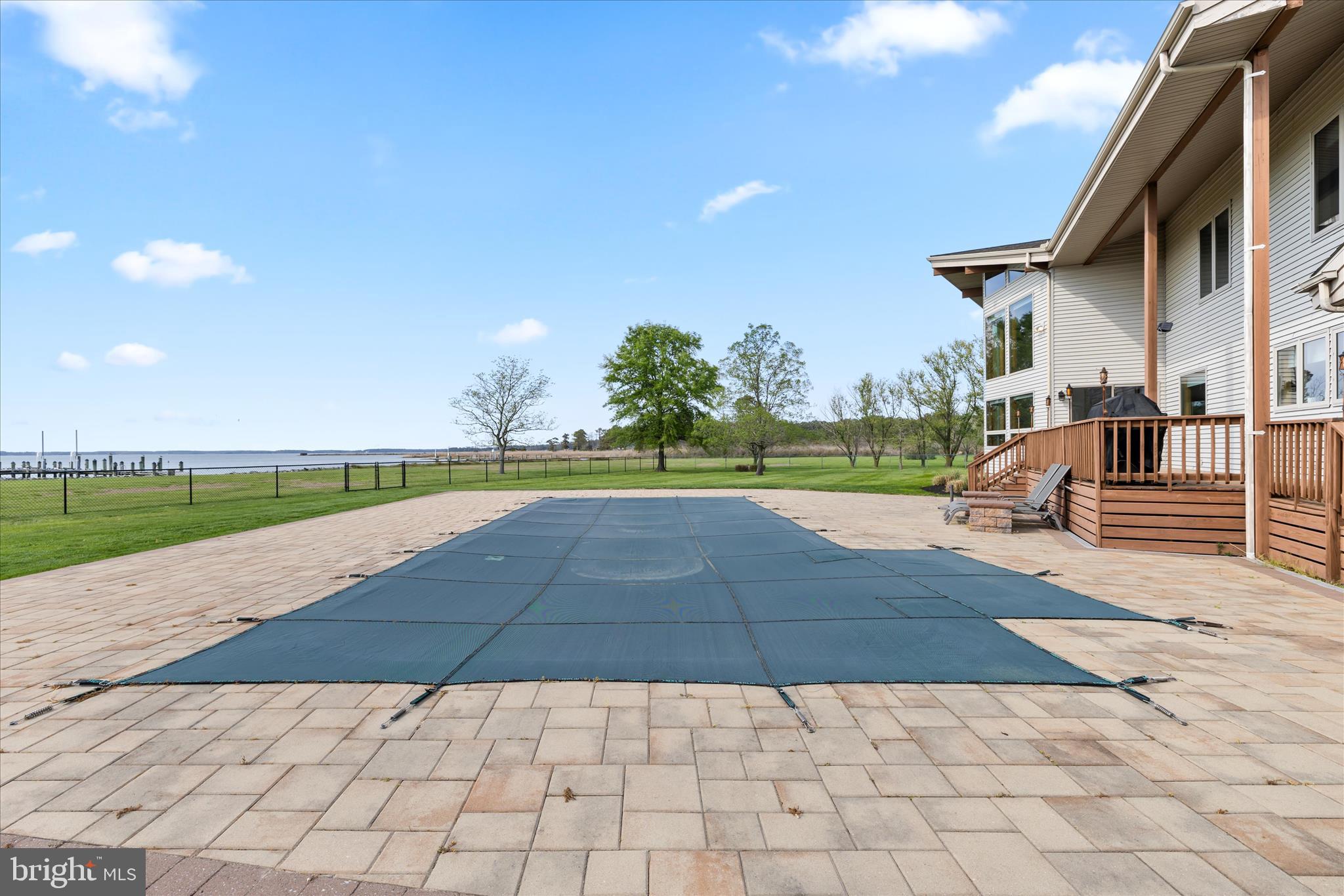 BROMWELLS ADVENTURE - Residential