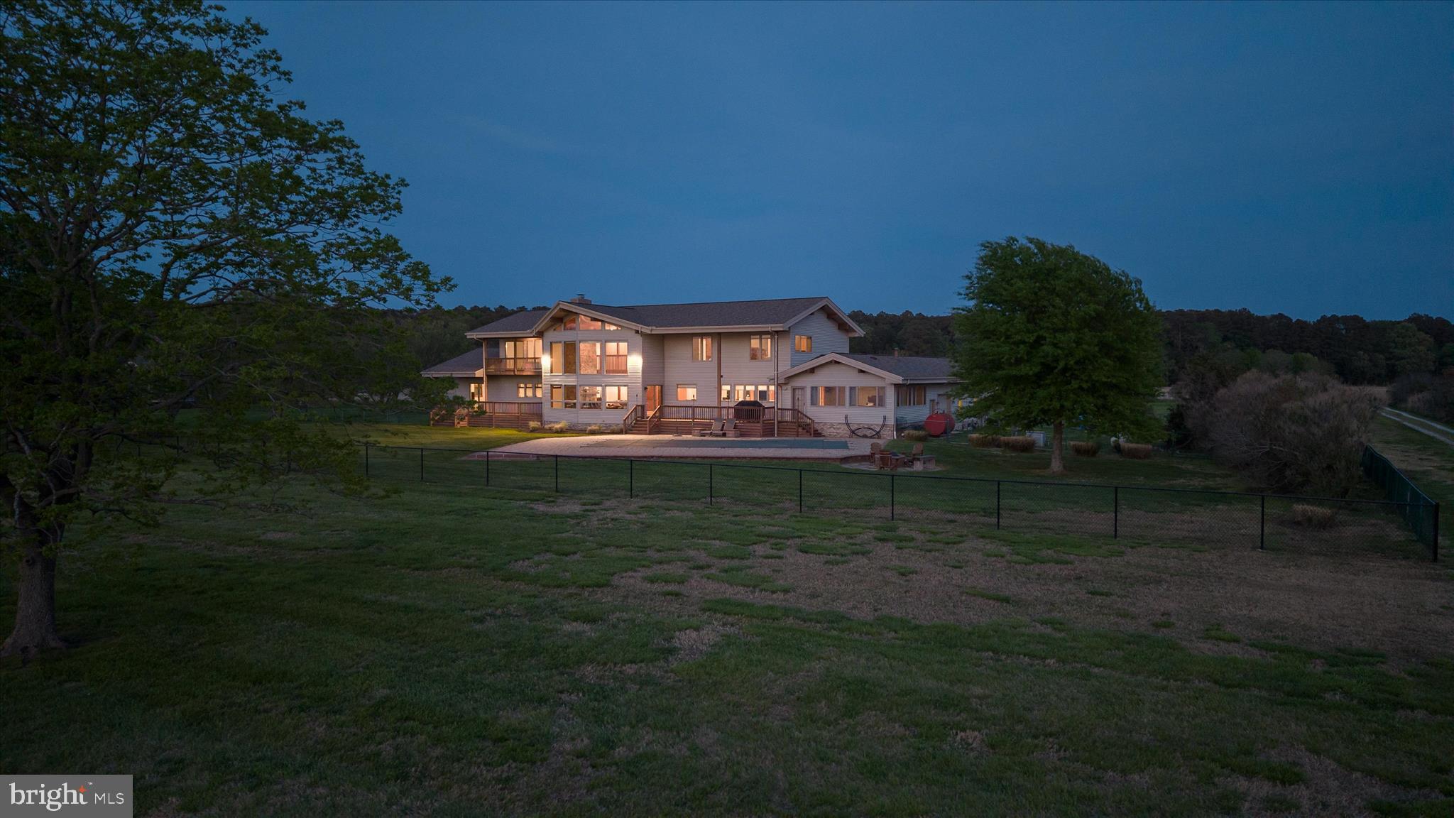 BROMWELLS ADVENTURE - Residential