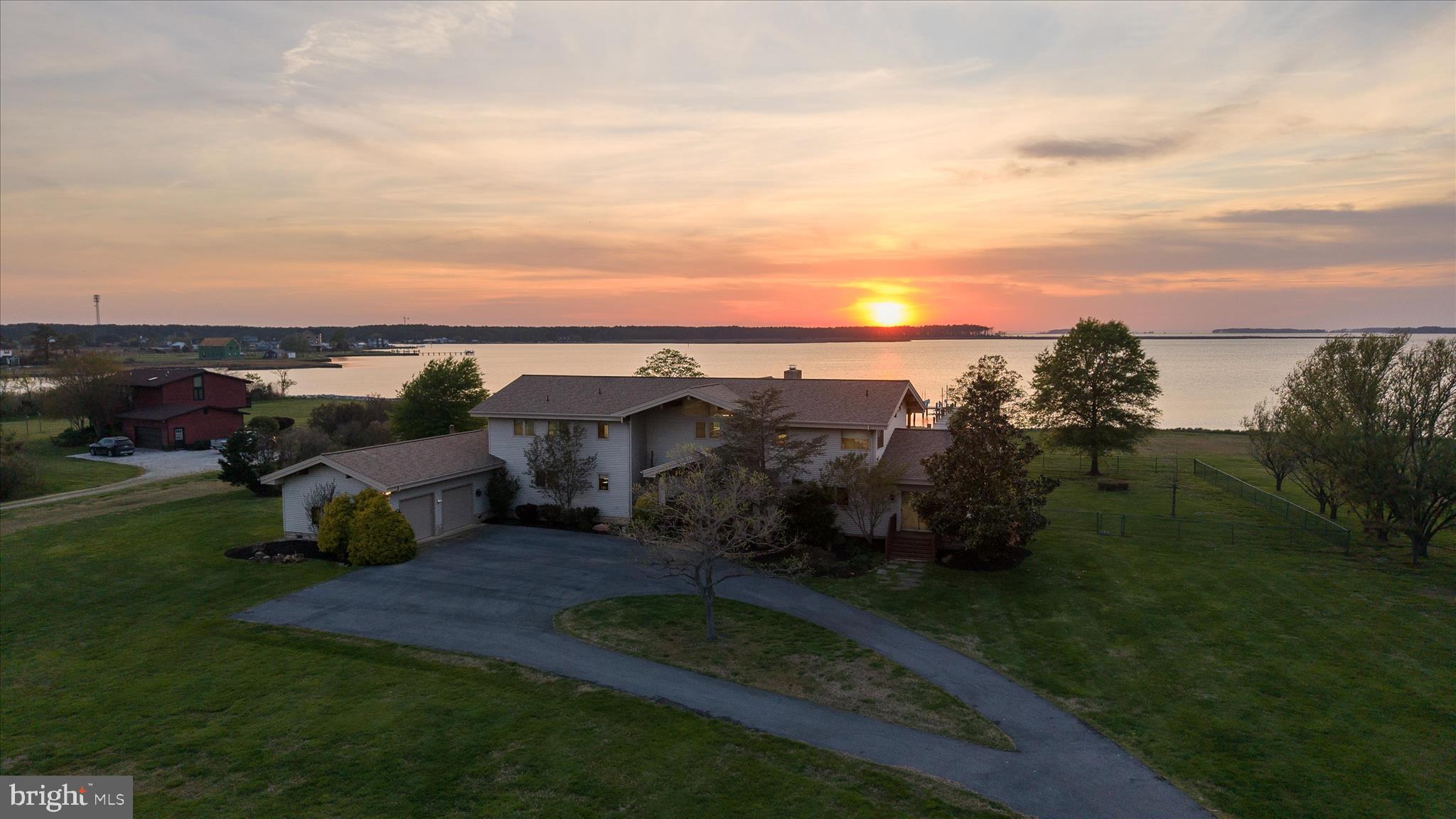 BROMWELLS ADVENTURE - Residential