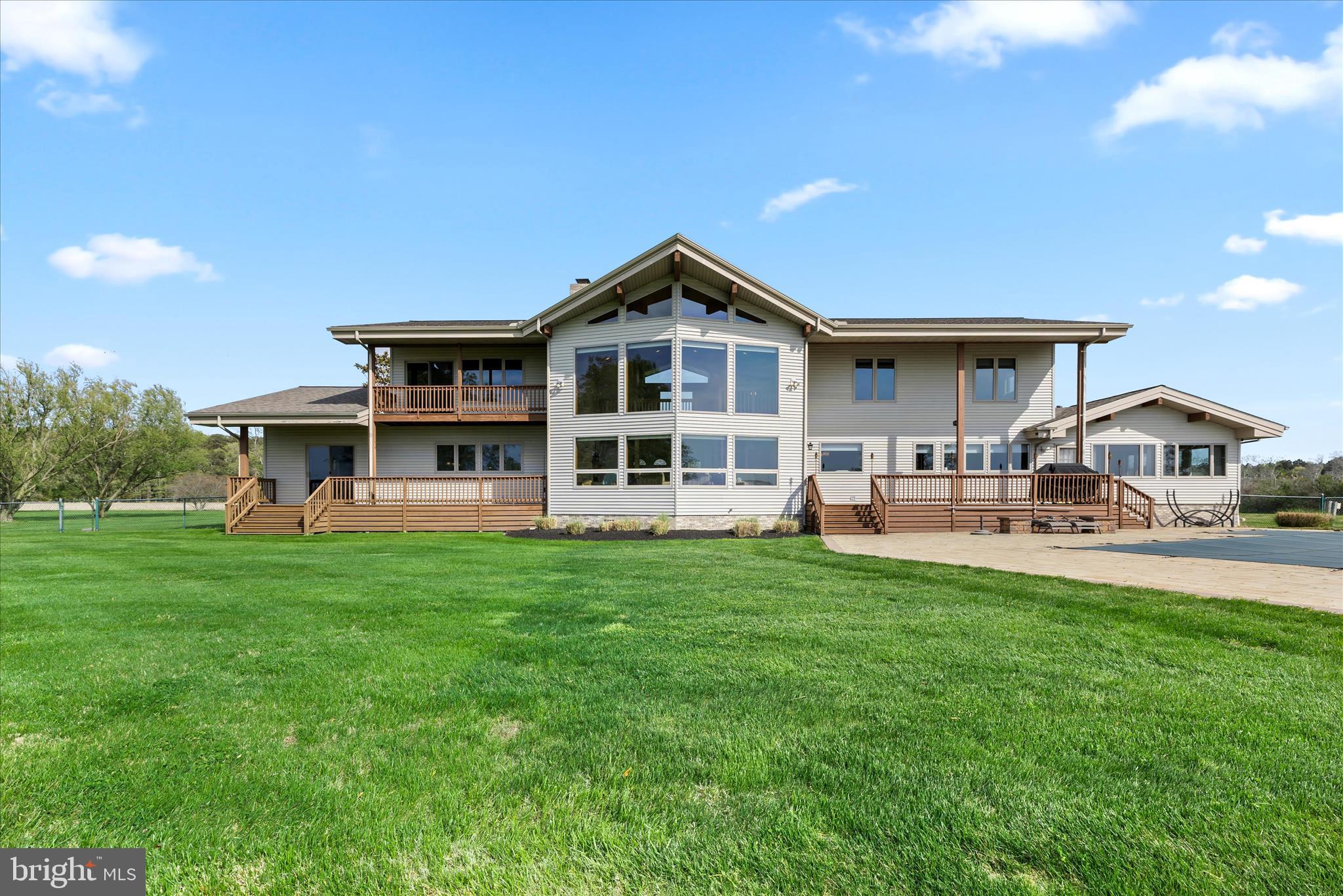 BROMWELLS ADVENTURE - Residential