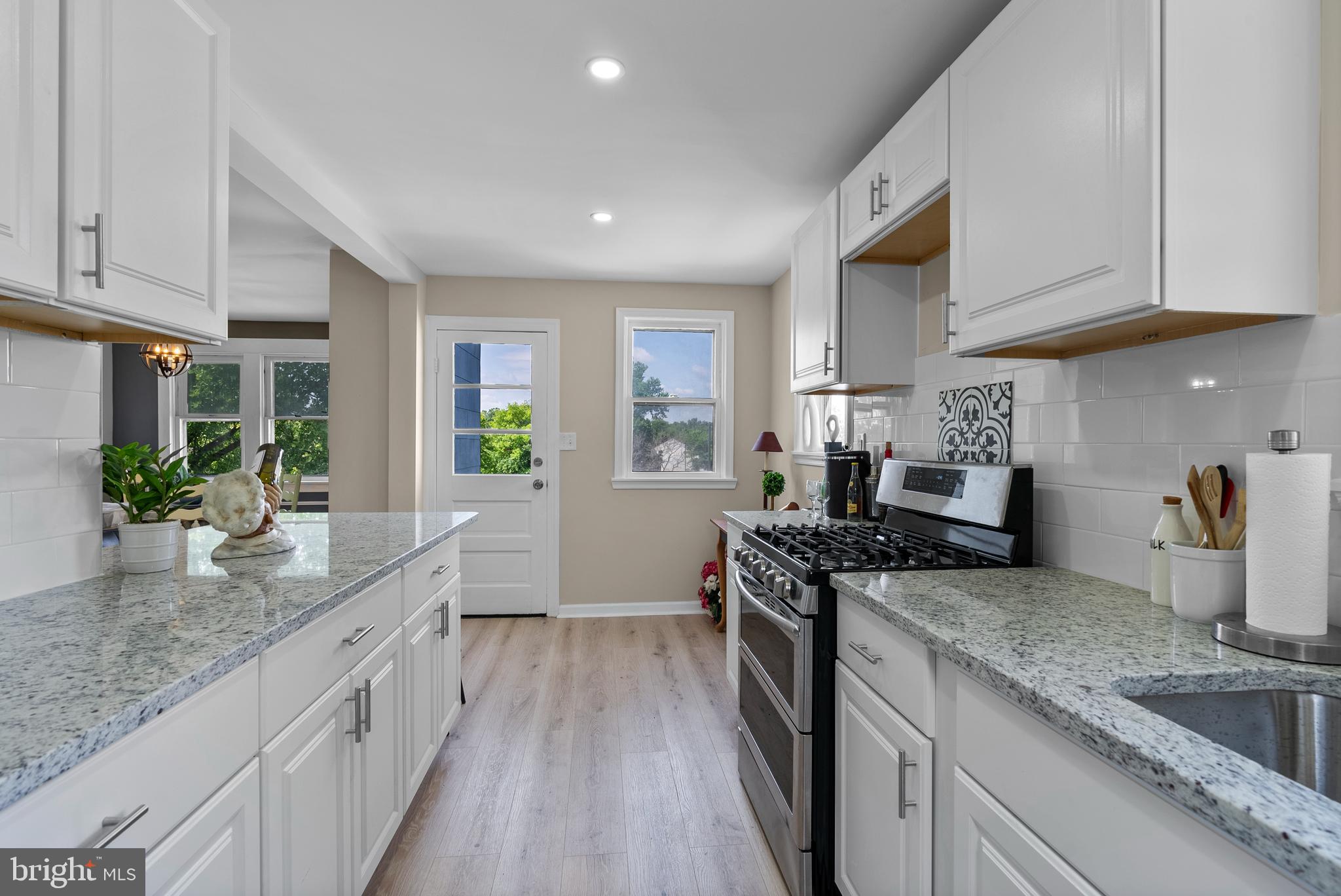 ROSEDALE - Residential