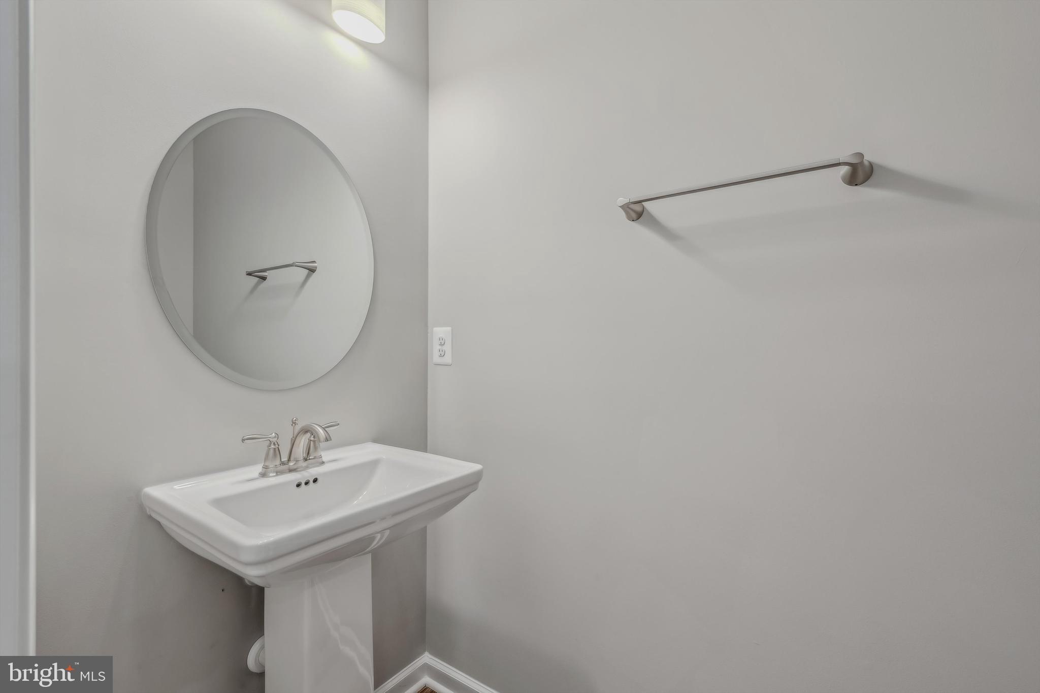 OPEQUON MEADOWS - Residential